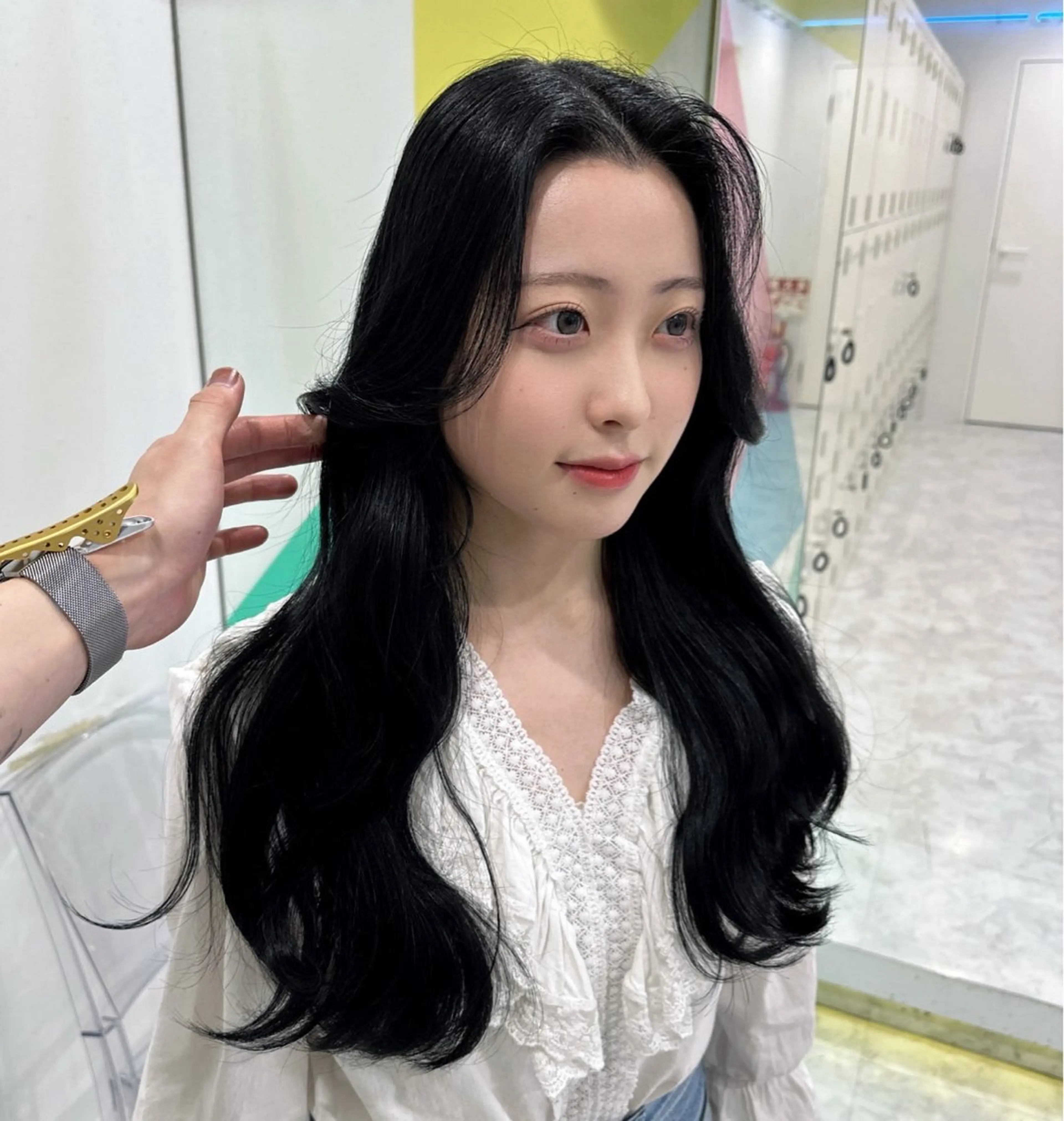 ロング カラー ヘアアレンジ 🌈艶カラー/ 韓国風レイヤーカットのヘアスタイル