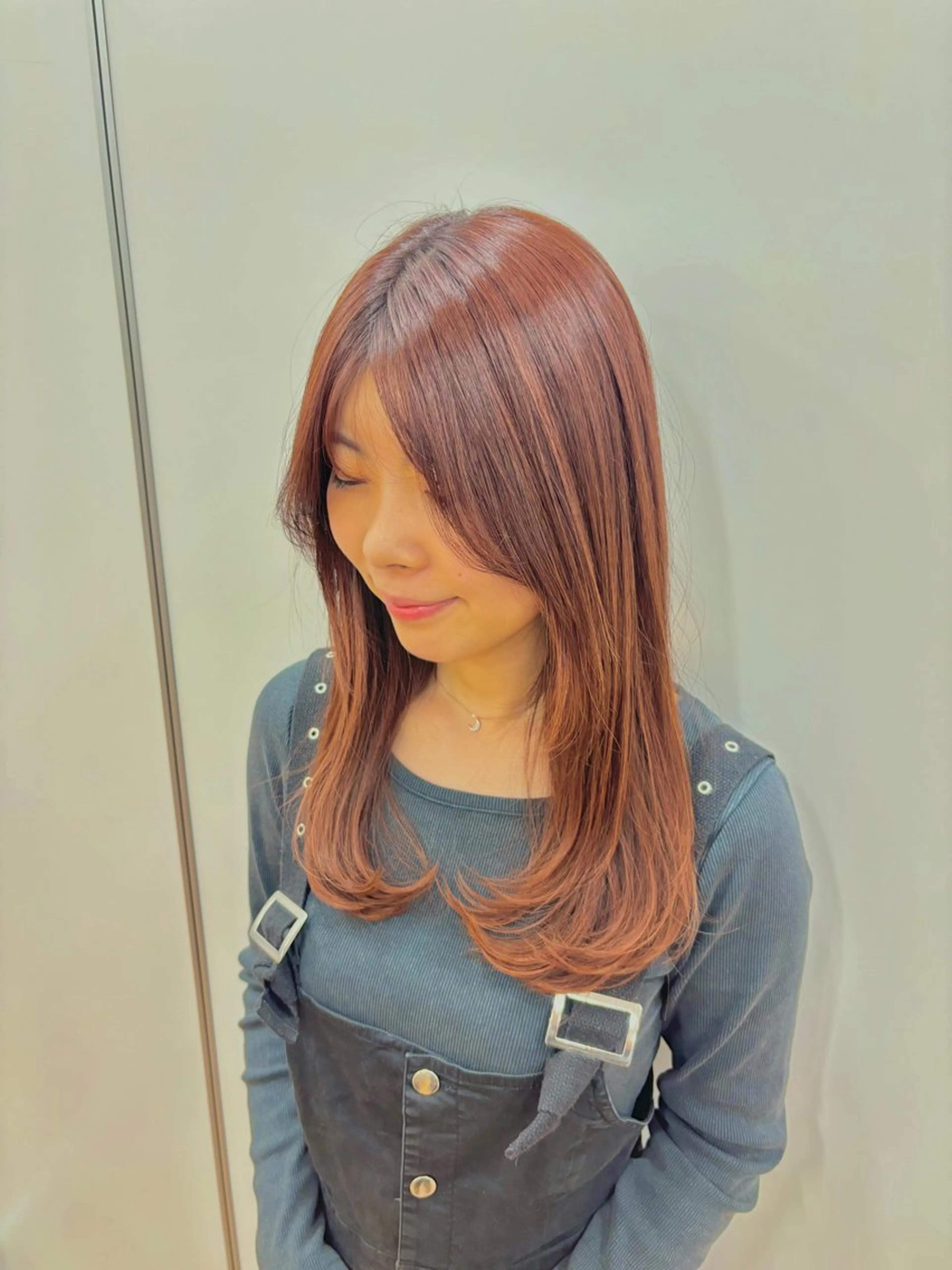 ロング カラー ブリーチ ハイライトカラー オレンジ オレンジレッド レッドカラー ヘアカラー Yuu/髪質改善 デザインカラーのヘアスタイル