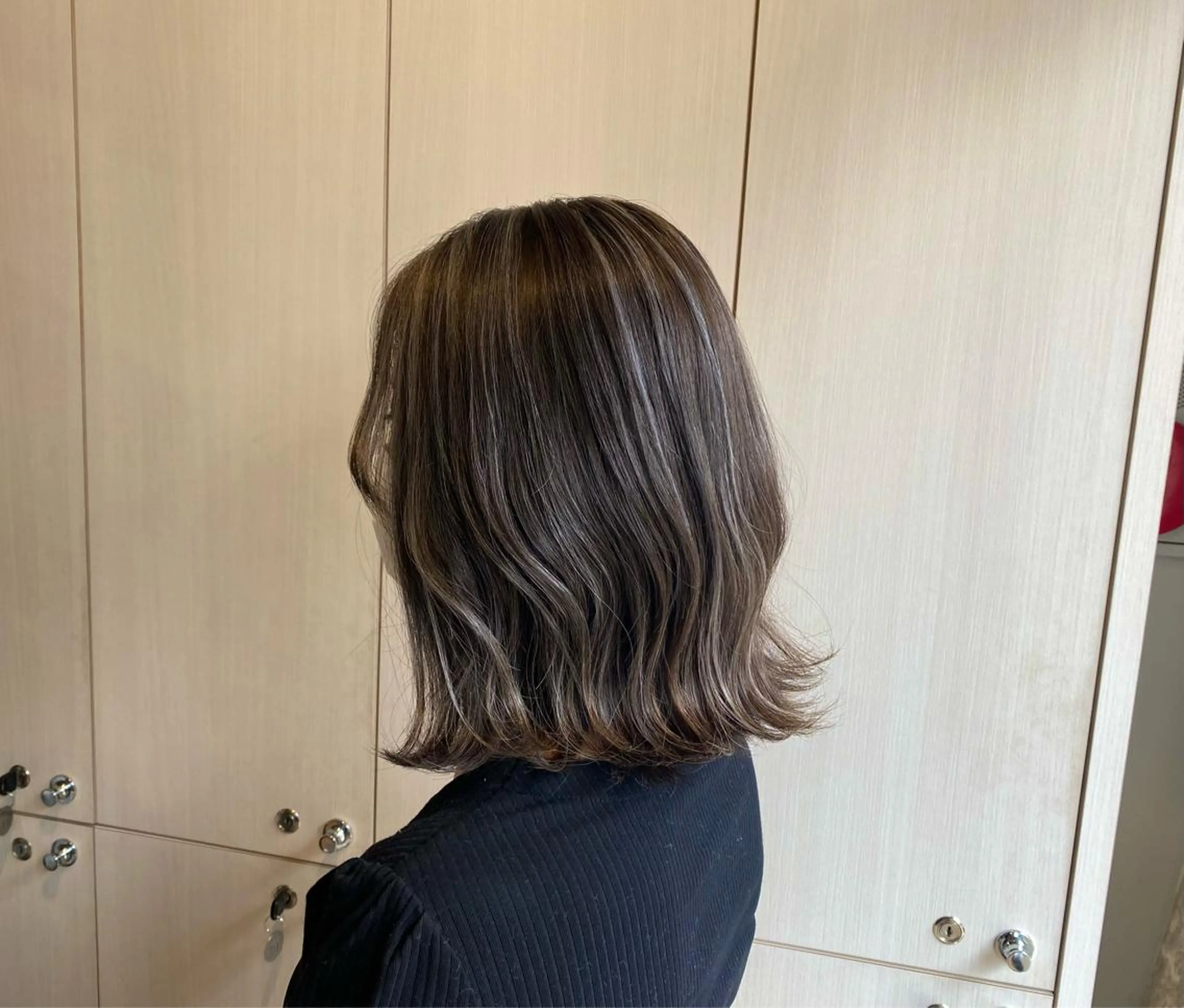 ミディアム カラー ハイライトカラー ハイライト ヘアカラー たなか もえなのヘアスタイル