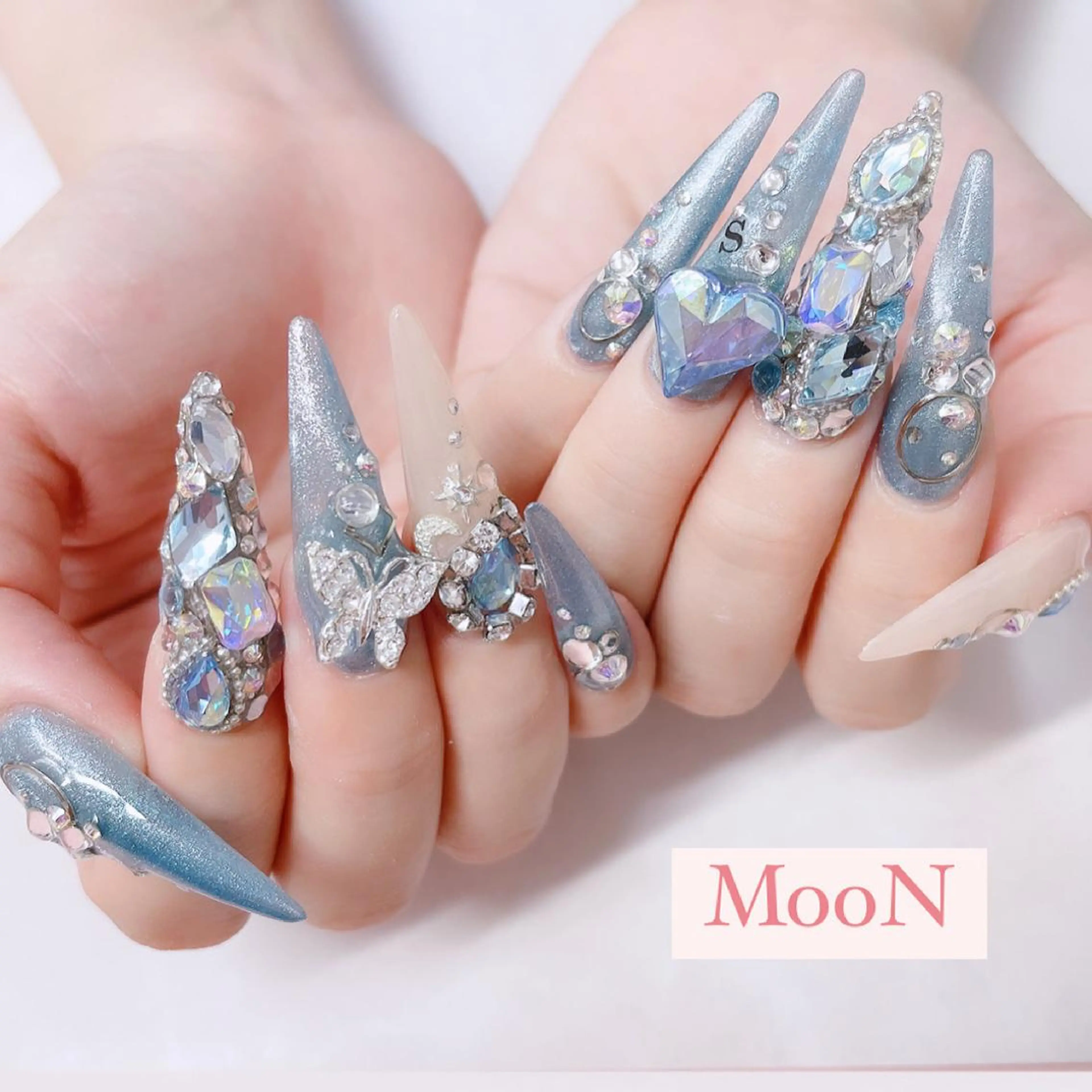 ネイル ハンドネイル NailSalonMooN所属・Nail Salon MooNのネイルデザイン