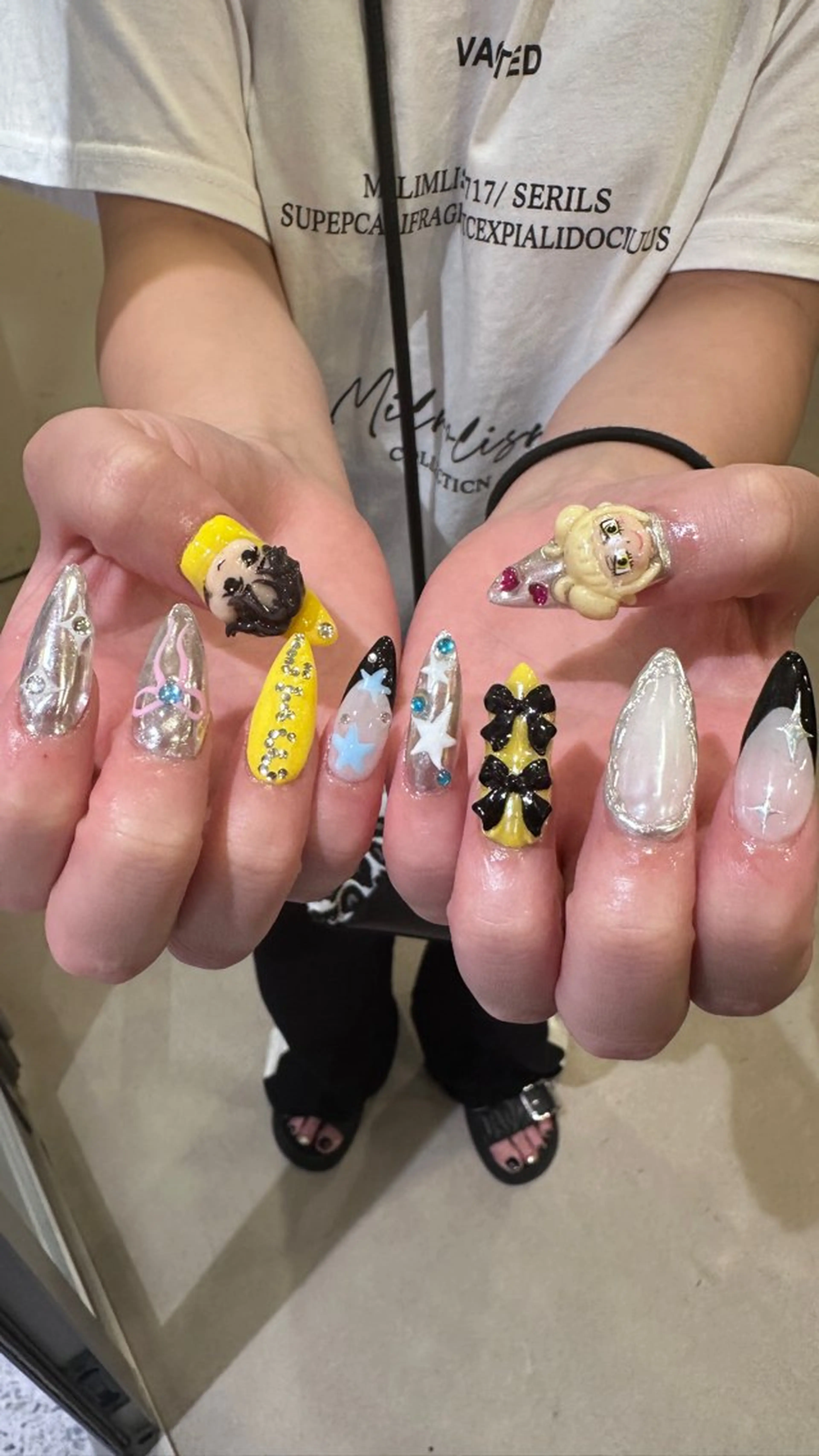 ネイル ハンドネイル 👽個性派ネイル🎀 komachiのネイルデザイン