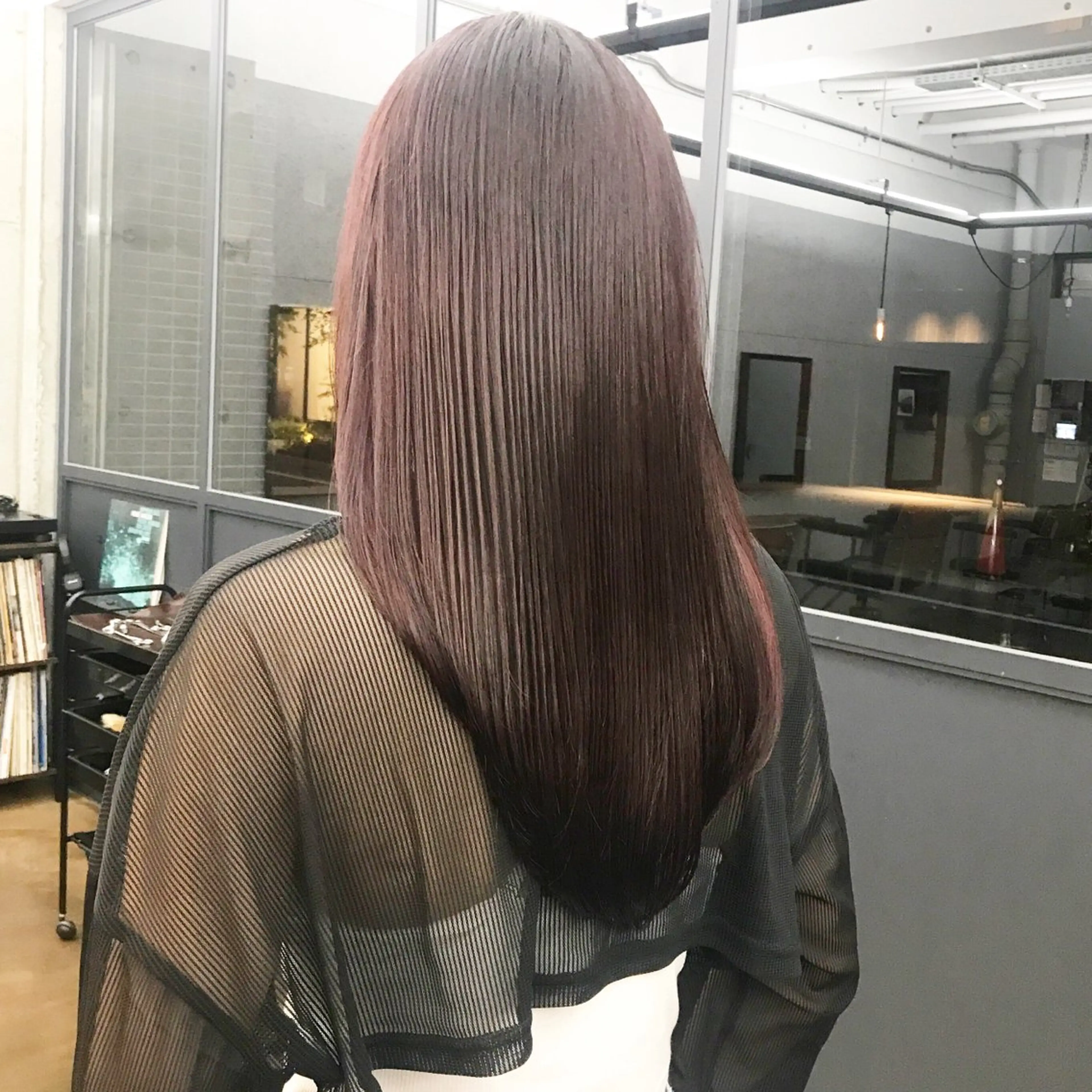 ロング カラー ブリーチ ブリーチなしカラー ピンクカラー レッドカラー カット ヘアカラー トリートメント ✂︎ウルフ・ショート ✂︎MIKUNIのヘアスタイル