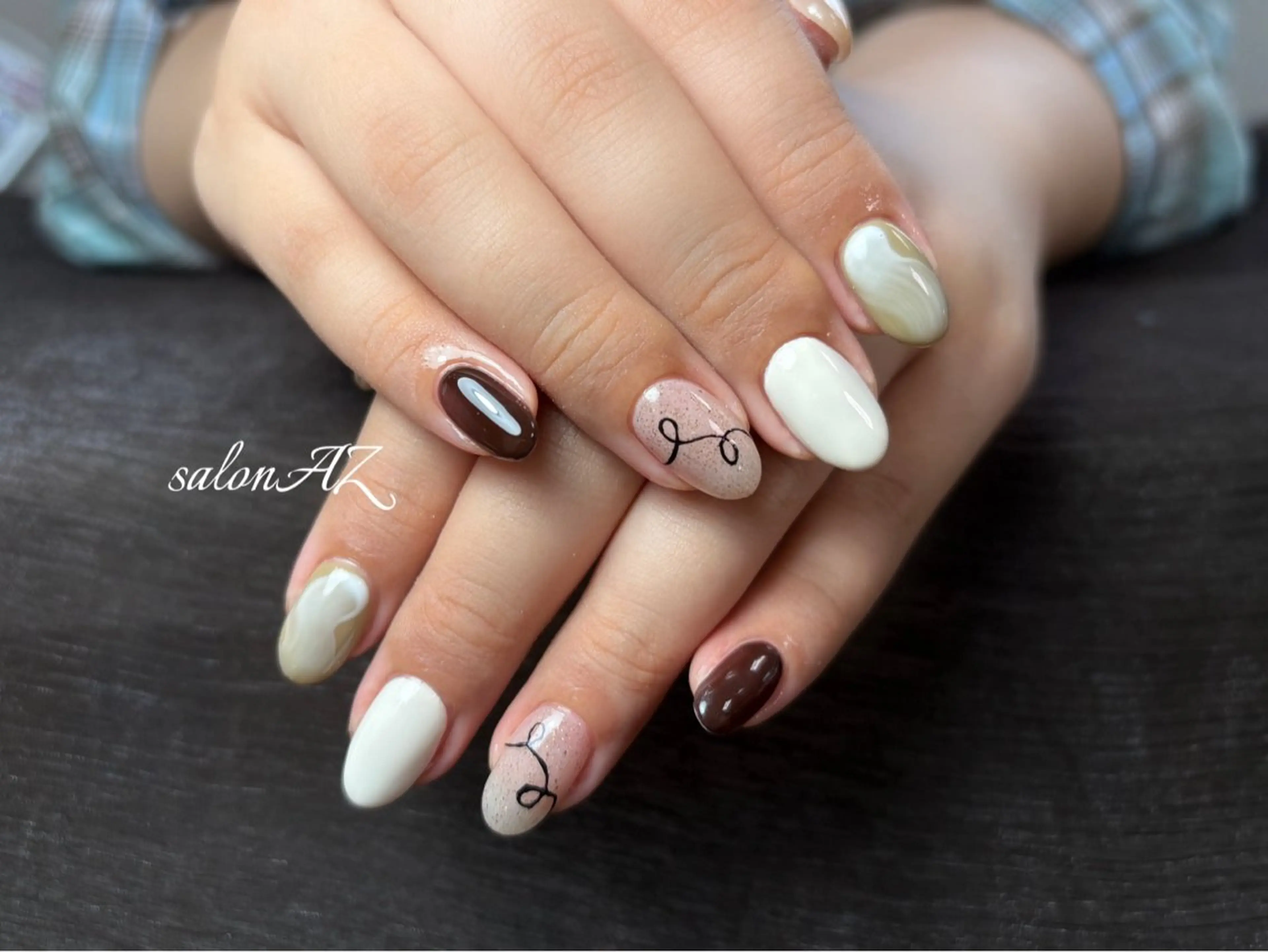 ネイル アートネイル 長さ出し フットネイル フレンチネイル ジェルネイル ハンドネイル salonAZ トップネイリストのネイルデザイン