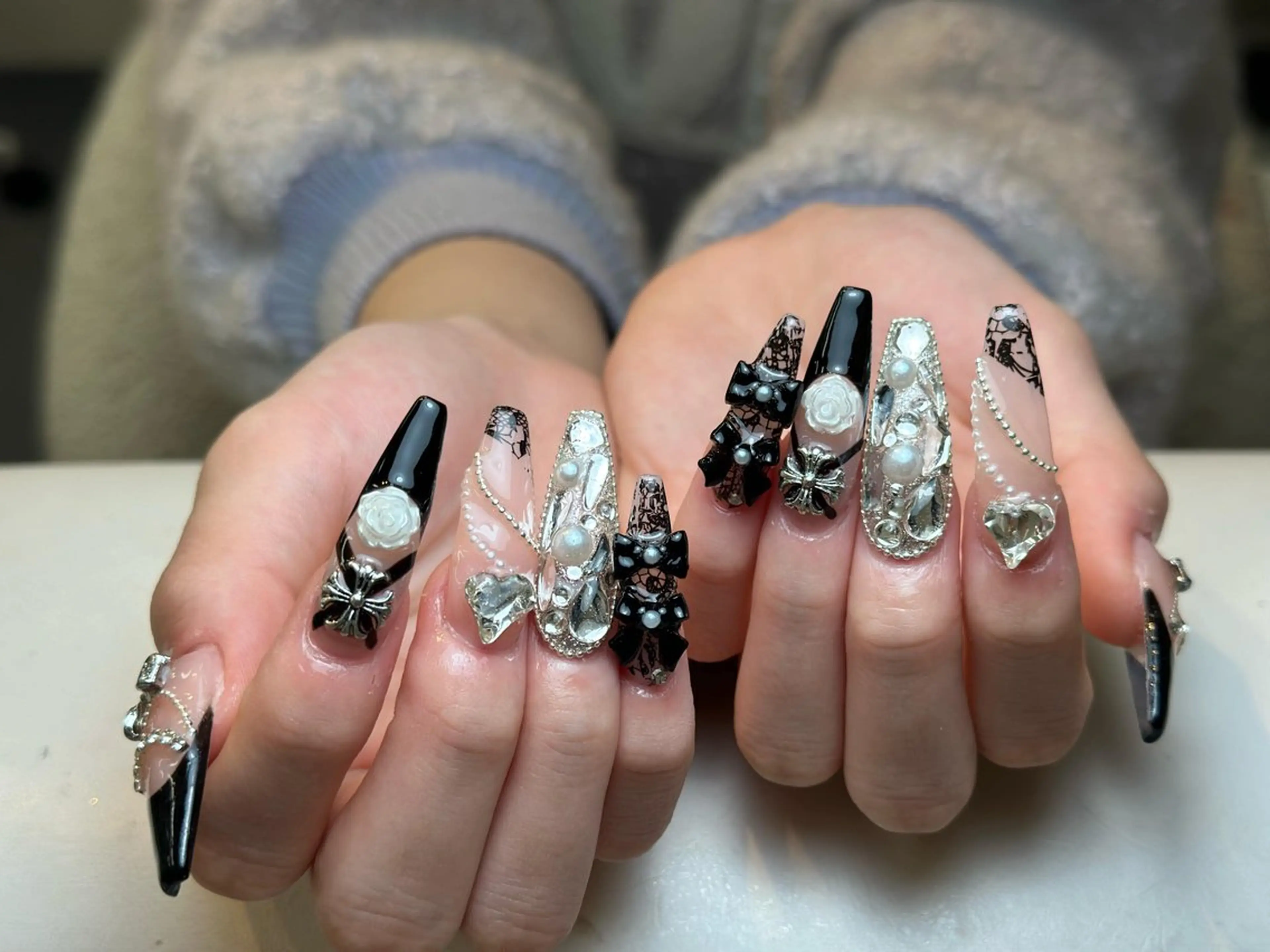 ネイル アートネイル フレンチネイル ジェルネイル ニュアンスネイル オフィスネイル ハンドネイル Nie Nail Shinokuboのネイルデザイン