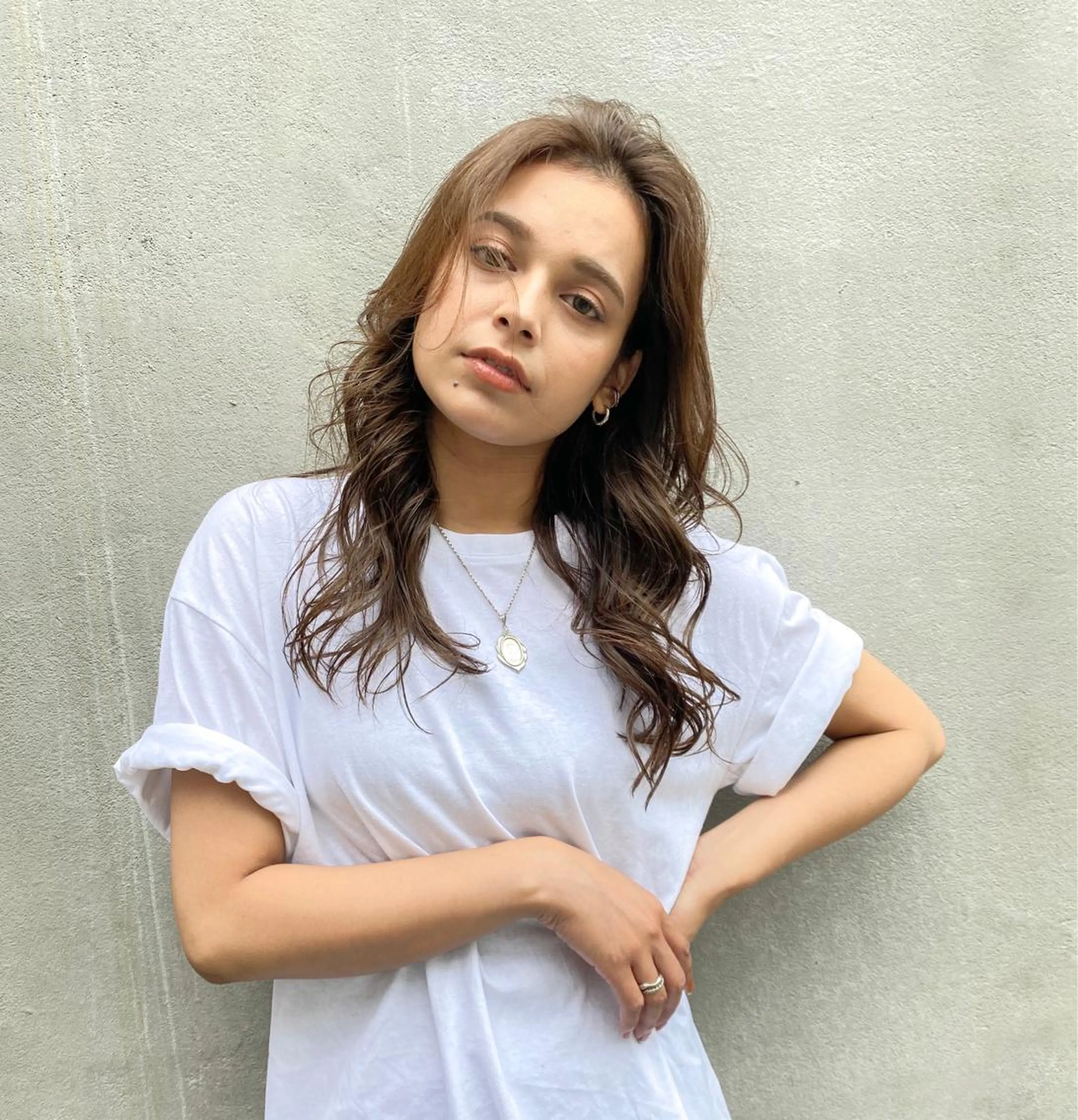 セミロング カラー カット ヘアカラー トリートメント 海外デザイン🇺🇸 石渡諒太のヘアスタイル