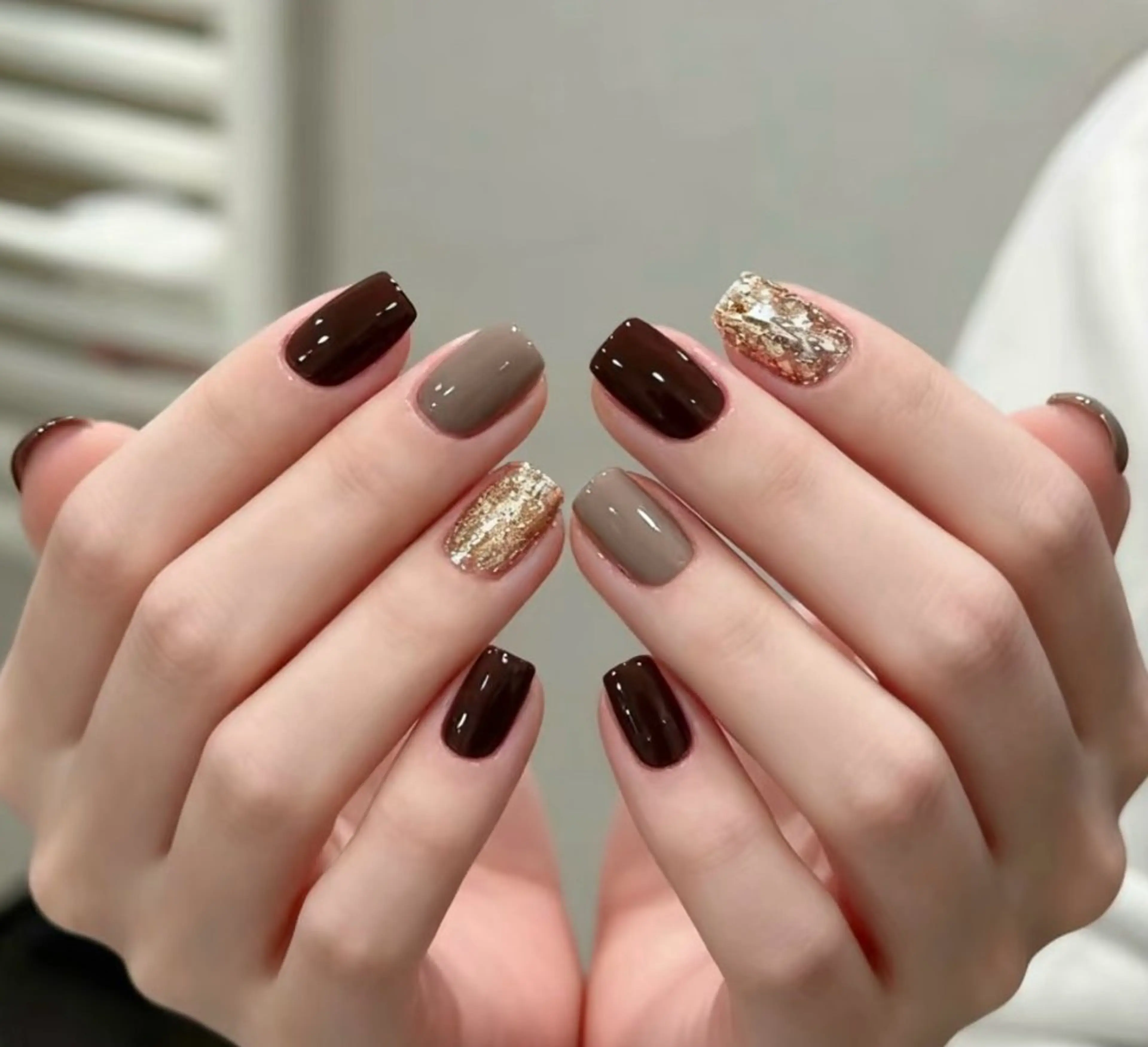 ネイル アートネイル ブラウン 高木 維麗絲のネイルデザイン
