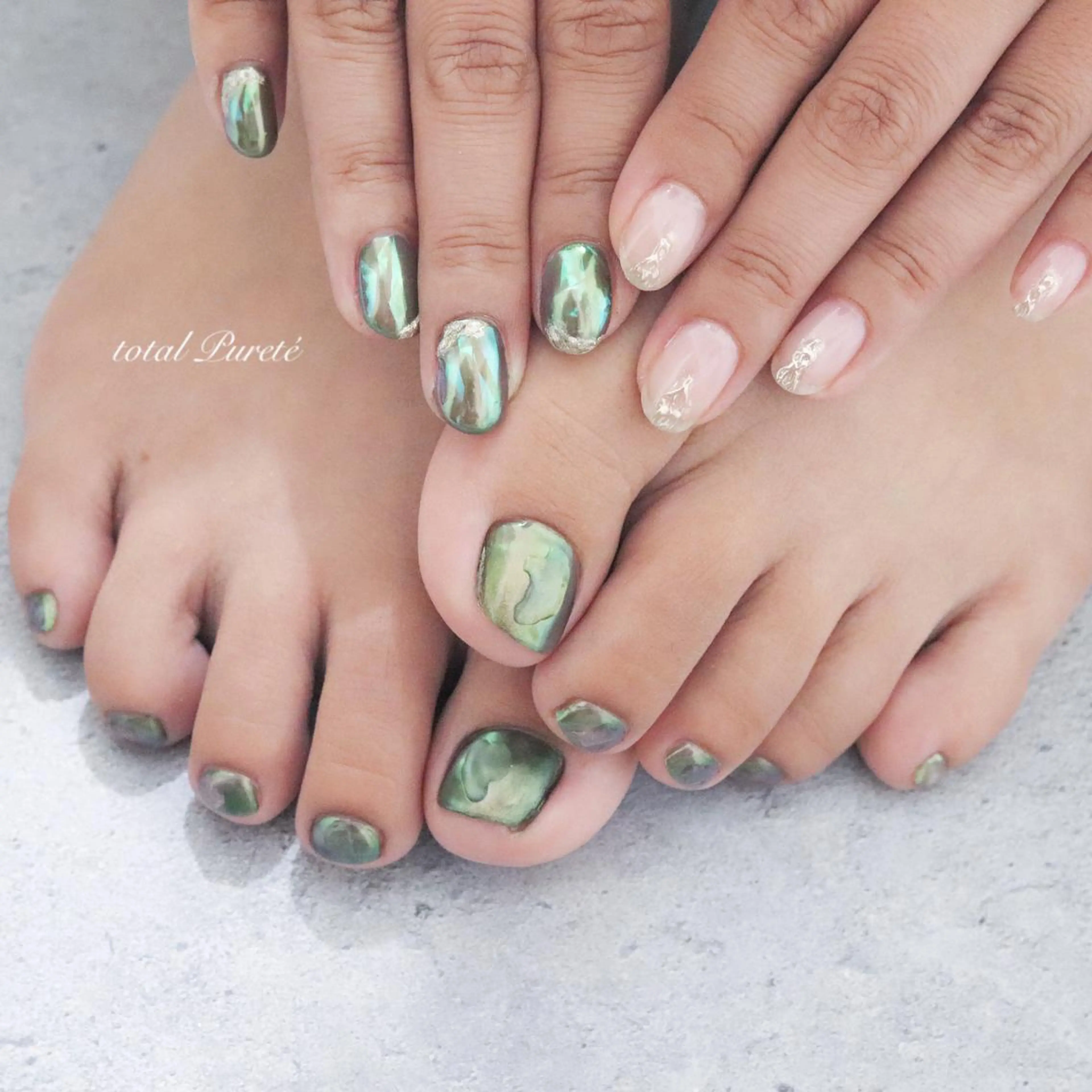 ネイル フットネイル おそろいネイル ハンドネイル nailsalon Puretéのネイルデザイン