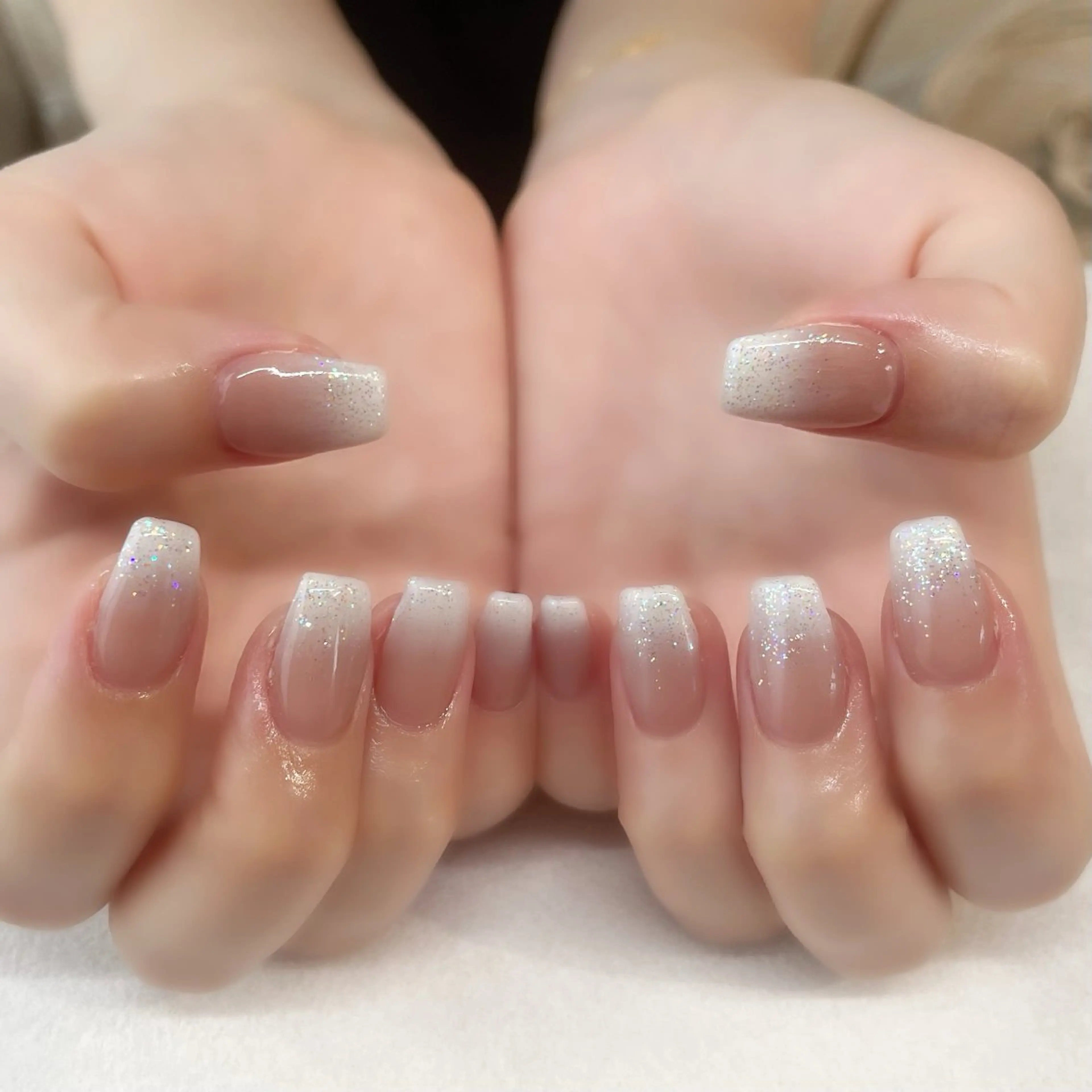 ネイル ハンドネイル 🌈🐰 saki. m 🐰🌈のネイルデザイン