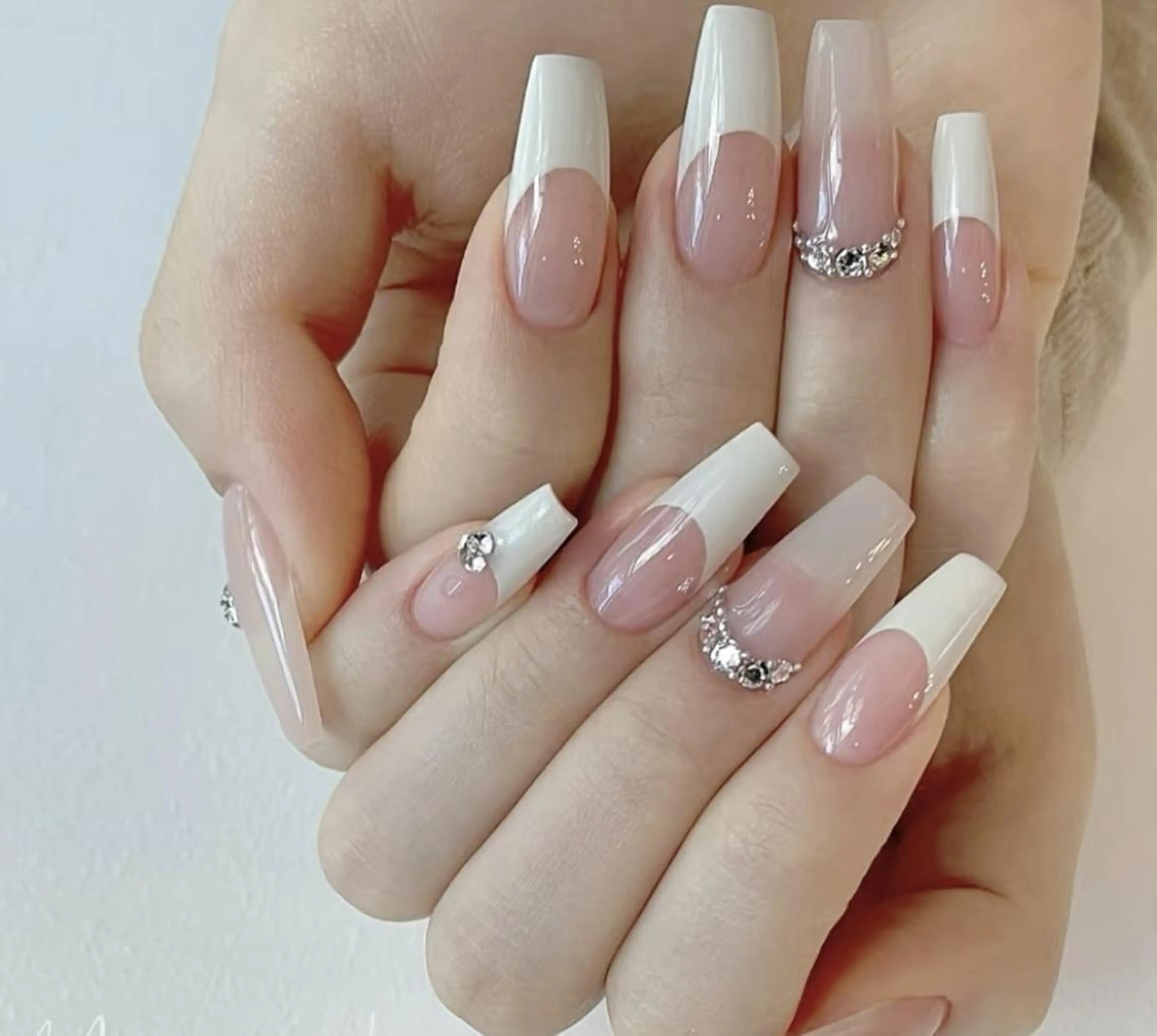 ネイル ハンドネイル ハンドケア 🍑 momo_nailのネイルデザイン