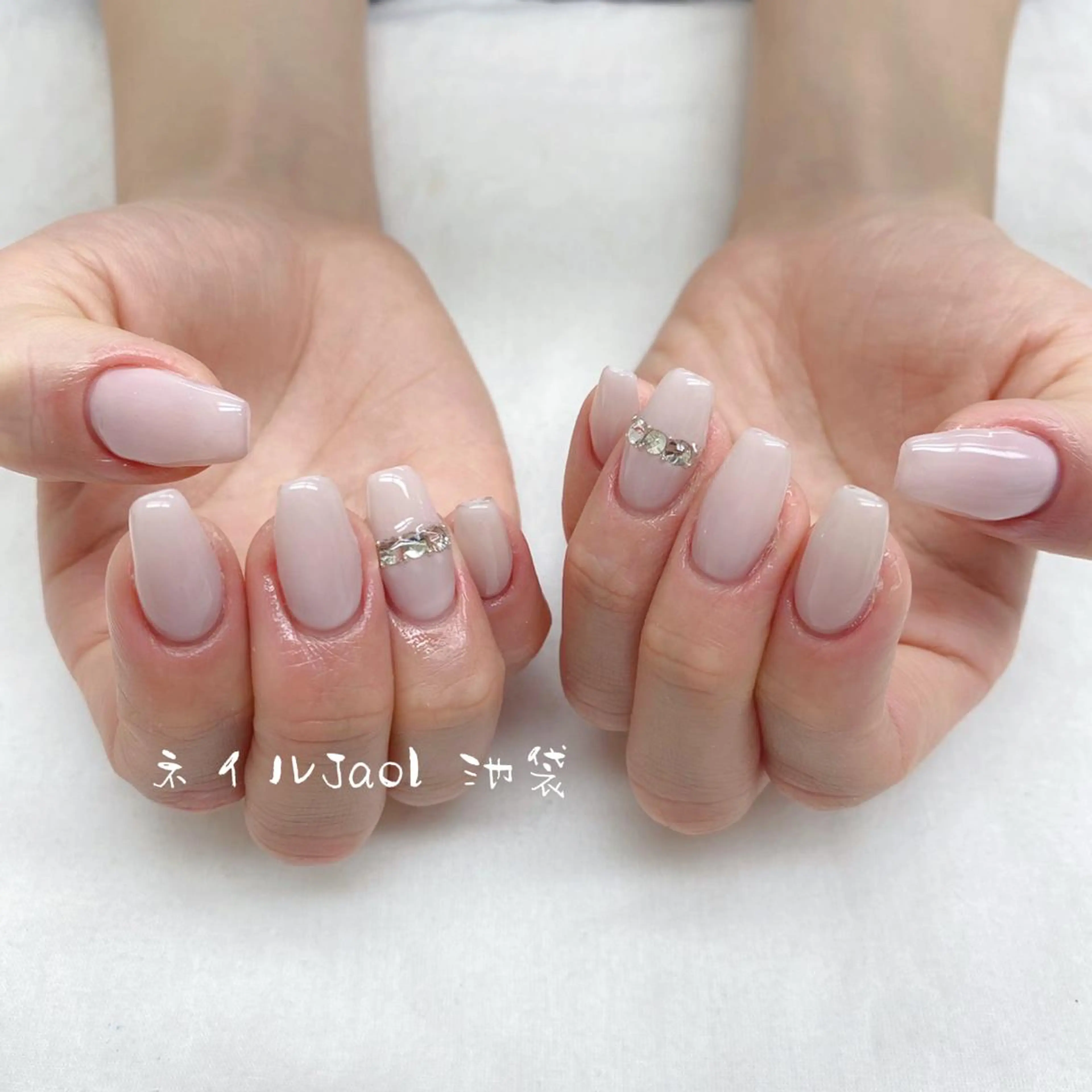 ミディアム ハンドネイル nail jaol池袋店所属・ネイルJaol 池袋のネイルデザイン