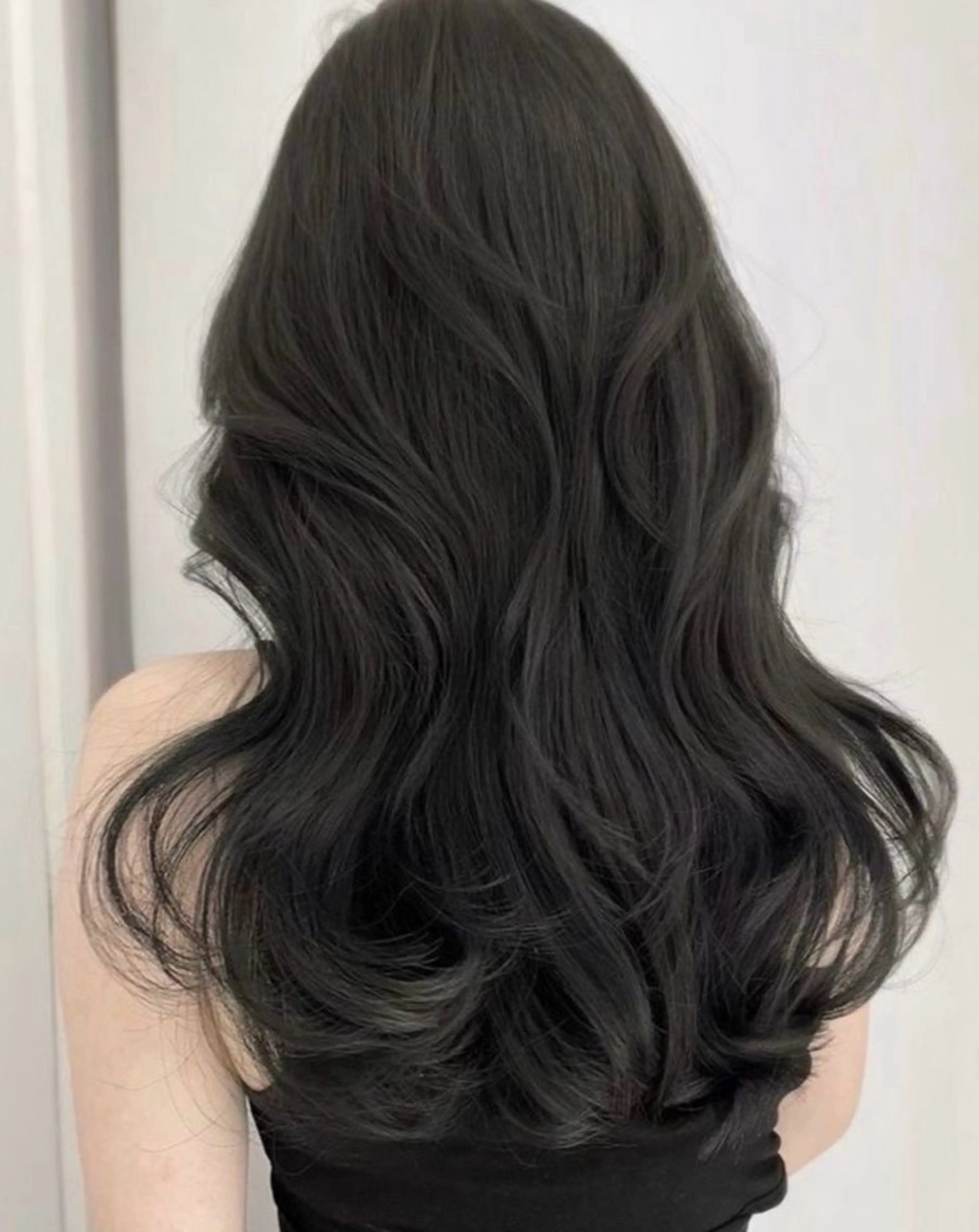 セミロング カラー 透明感カラー グレージュ ヘアカラー トリートメント 諸井 芽のヘアスタイル