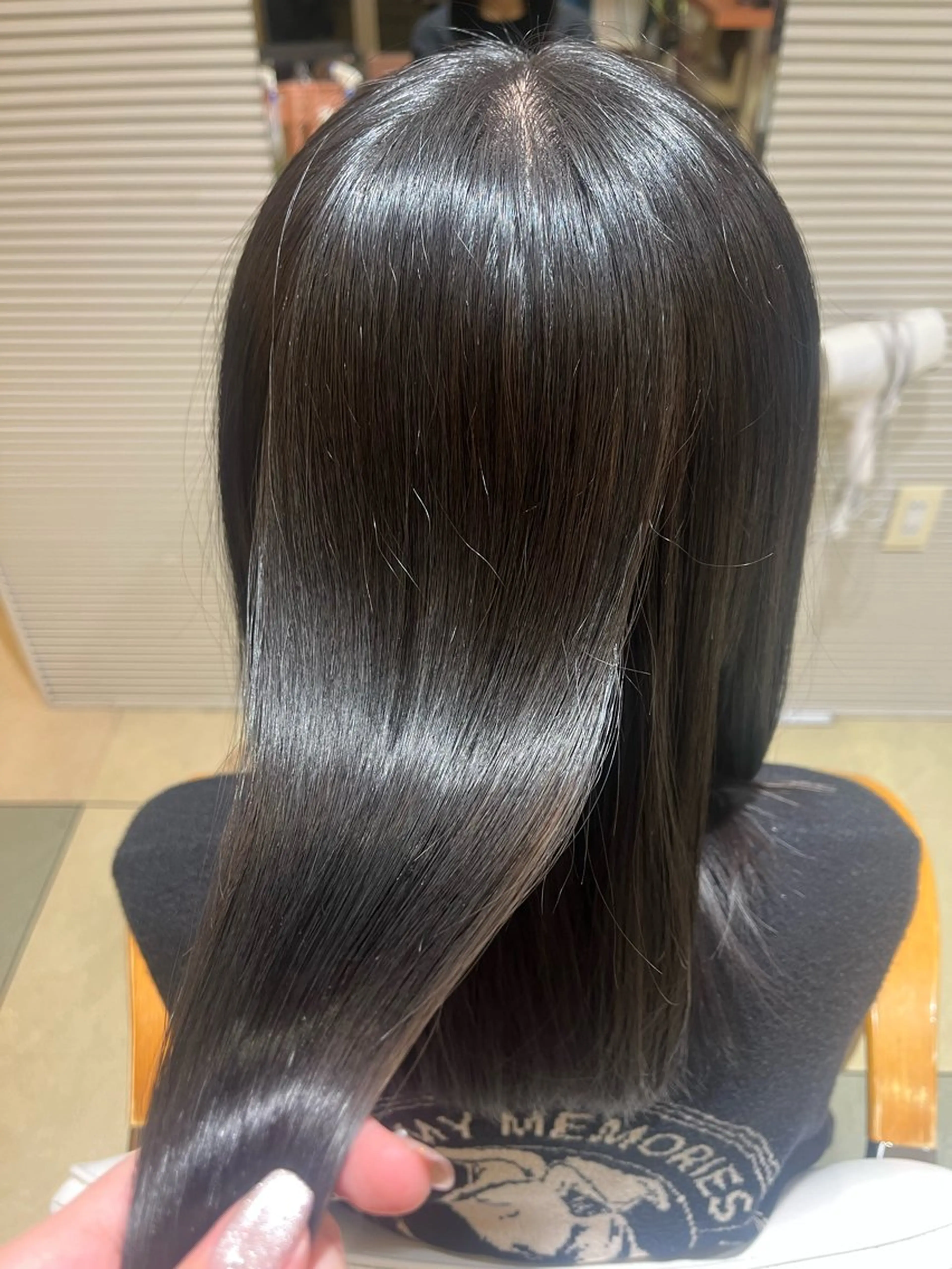 セミロング カラー カット ヘアカラー トリートメント ベージュカラー⌇﻿ くびれヘア.𐙚心音のヘアスタイル