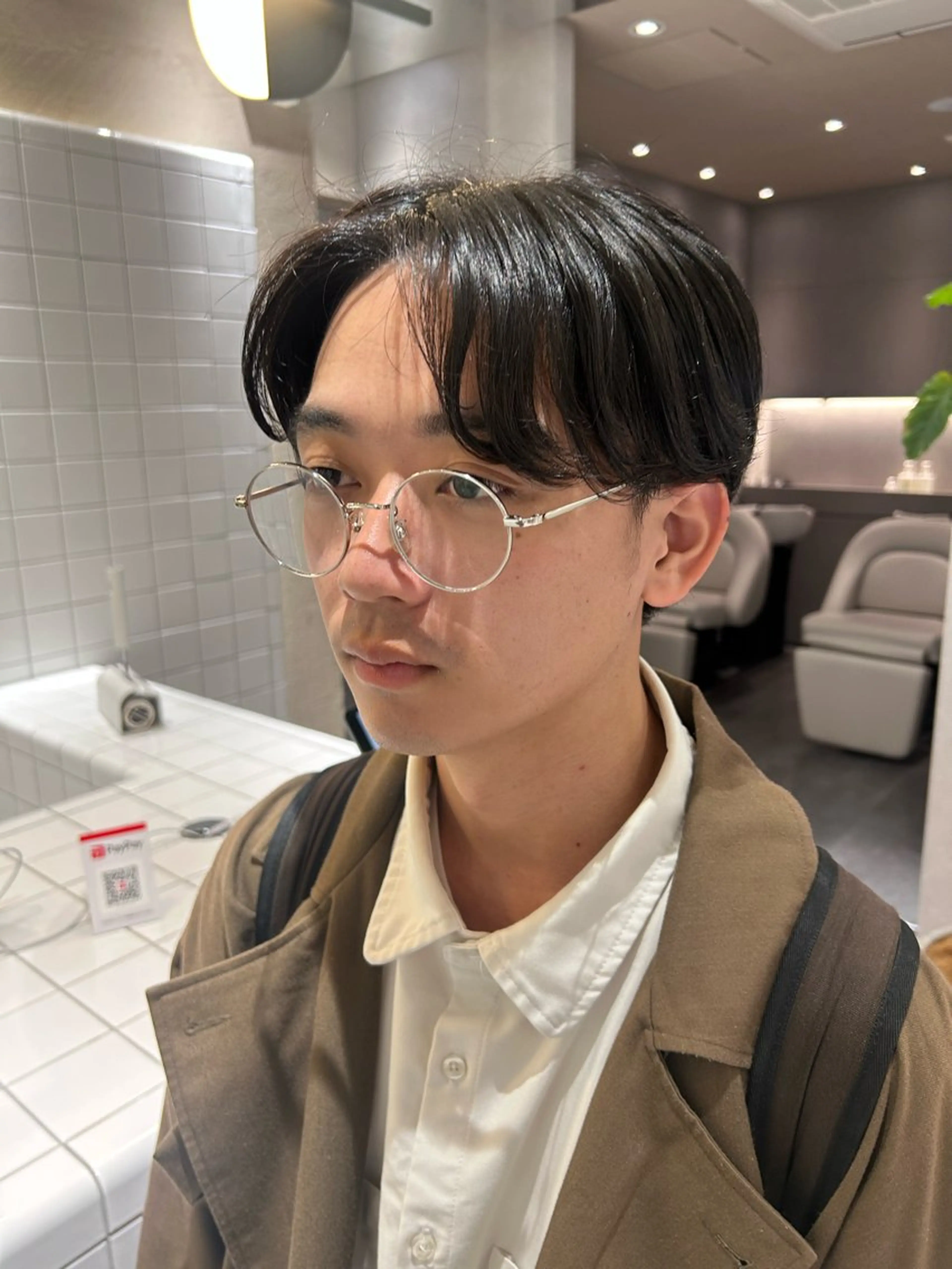 ショート パーマ カット パーマ SALOWIN 新宿三丁目me+所属・レイヤー/ボブ/ 髪質改善/石井ハルカのヘアスタイル