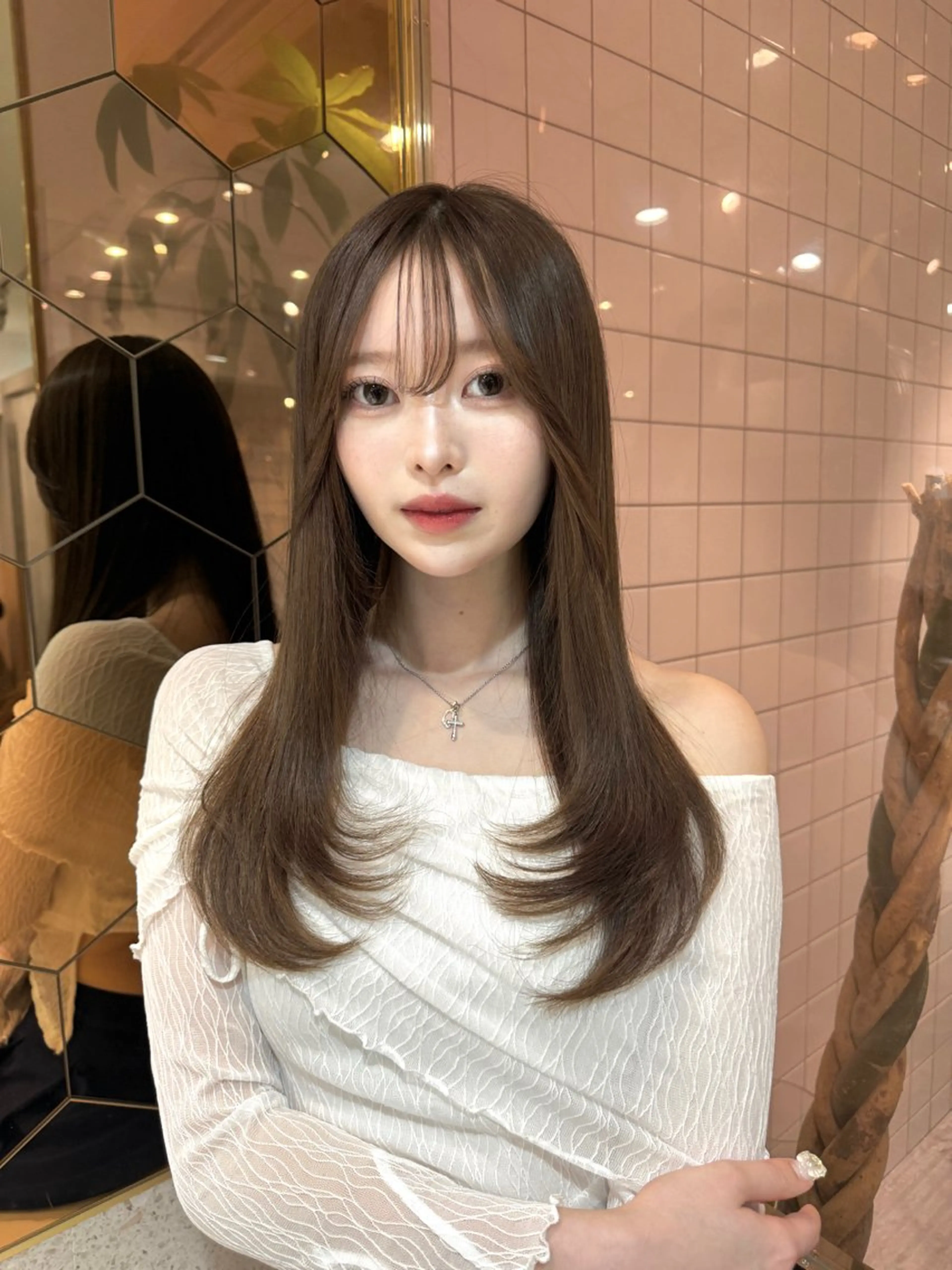 ロング 韓国風ヘア レイヤーカット カット ヘアカラー トリートメント 🎀しゅな/韓国 レイヤー/透明感♡のヘアスタイル