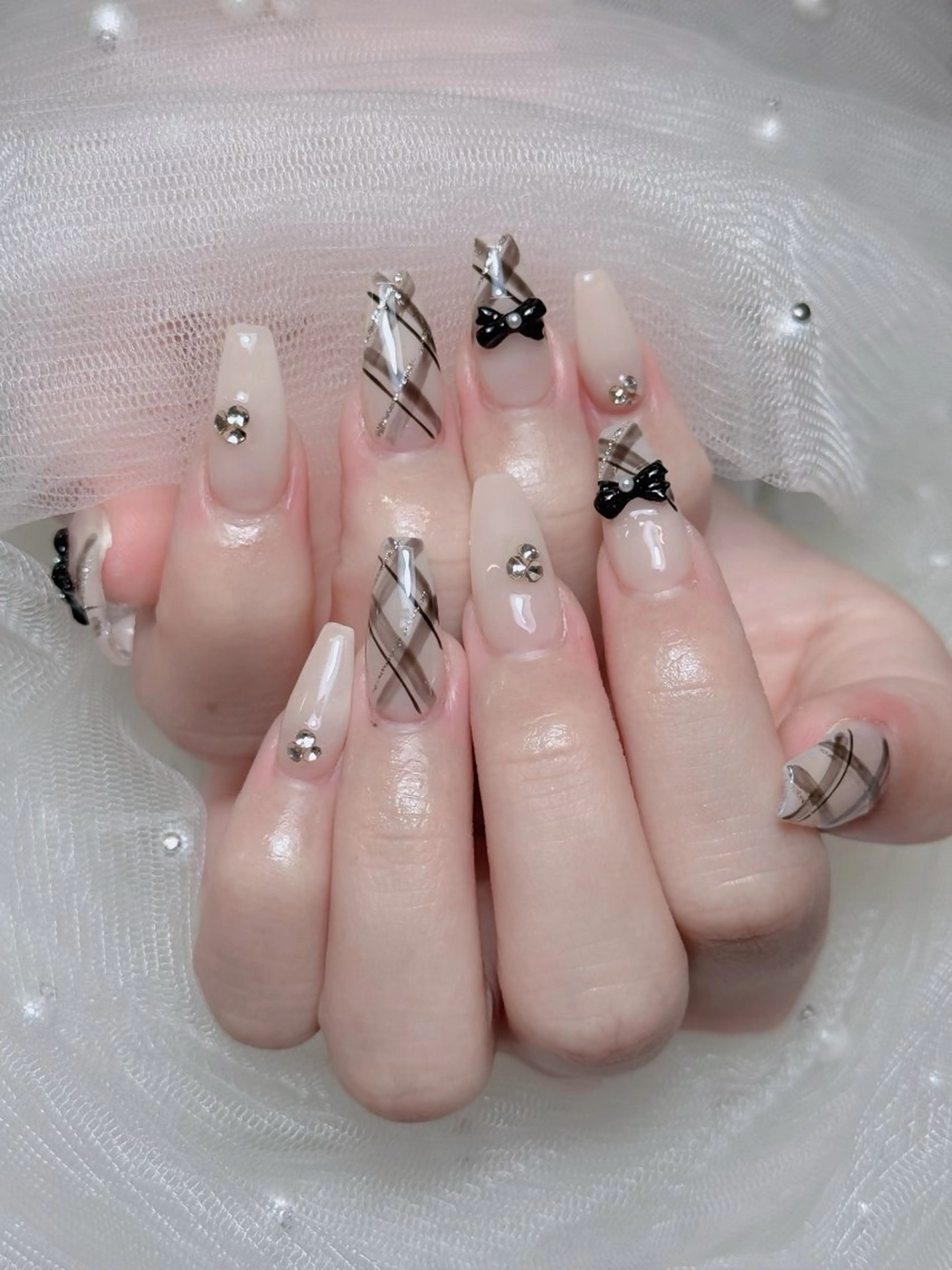 ネイル オーロラネイル チークネイル フットネイル フレンチネイル 韓国ネイル ハンドネイル Lumi Nailのネイルデザイン