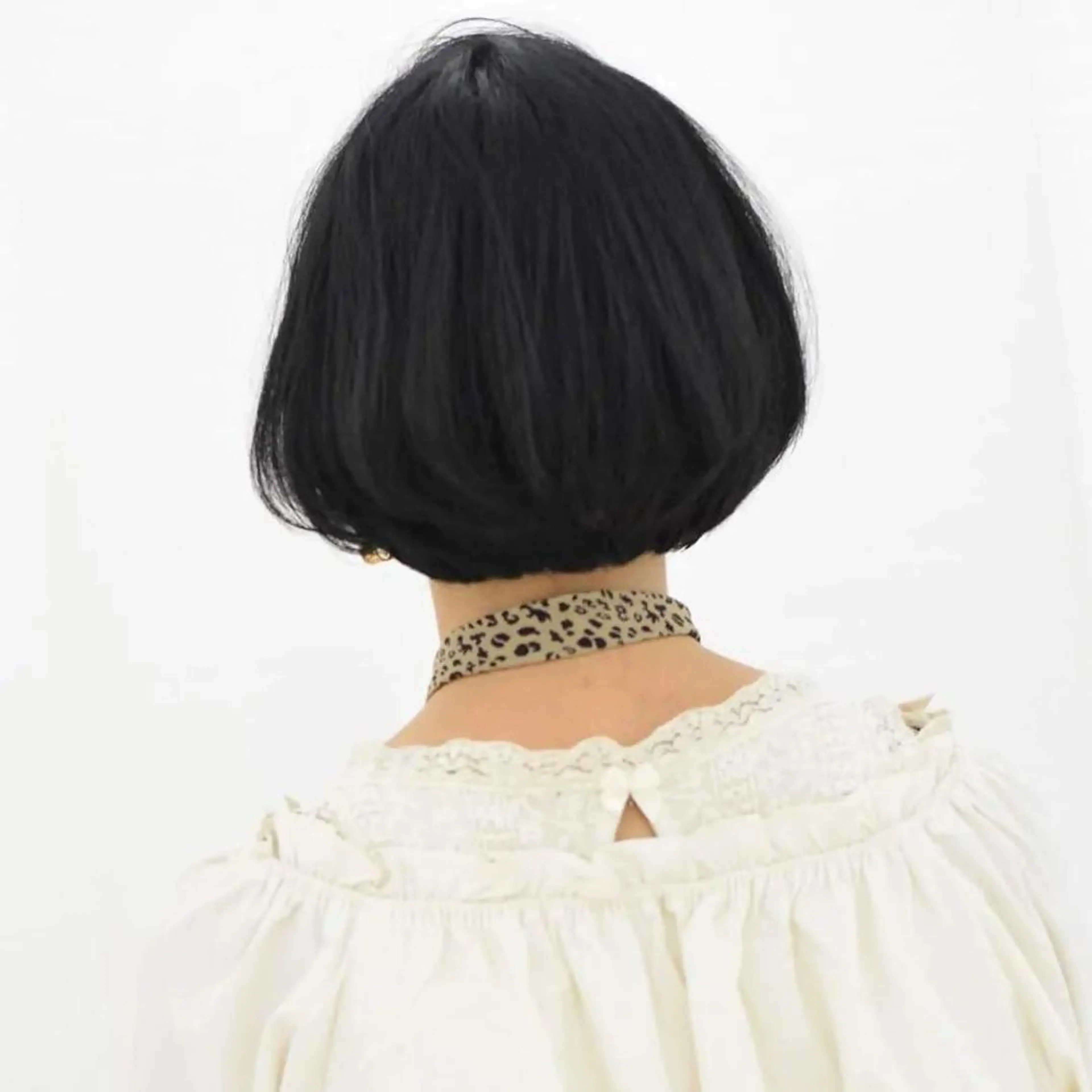 ミディアム ミディアムパーマ アッシュ アッシュグレー ボブ 顔周りカット 鈴木 貴之のヘアスタイル
