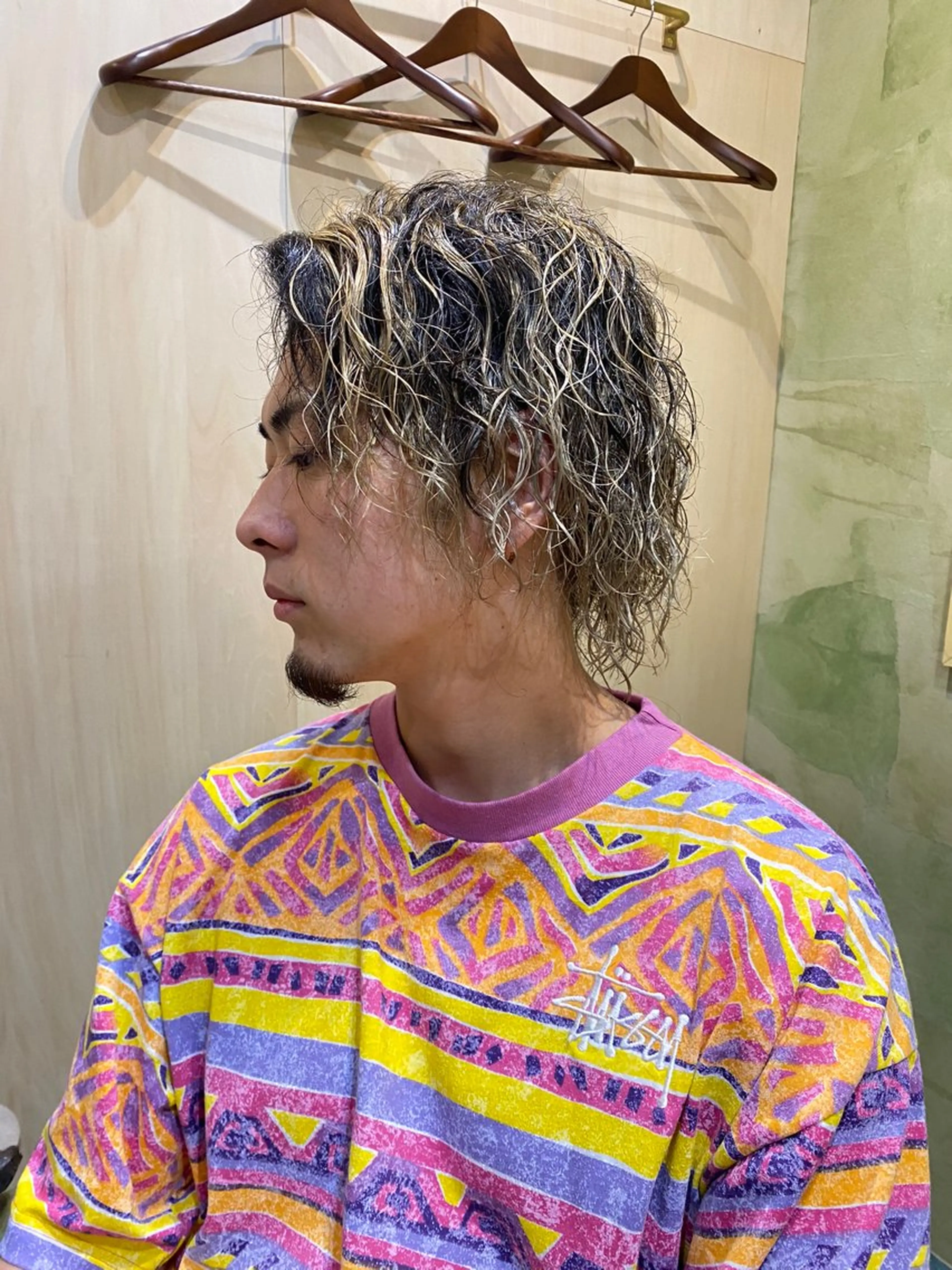 セミロング パーマ メンズ メンズブリーチ メンズパーマ セミロングパーマ メンズカット/パーマ 福島区SOSOのヘアスタイル