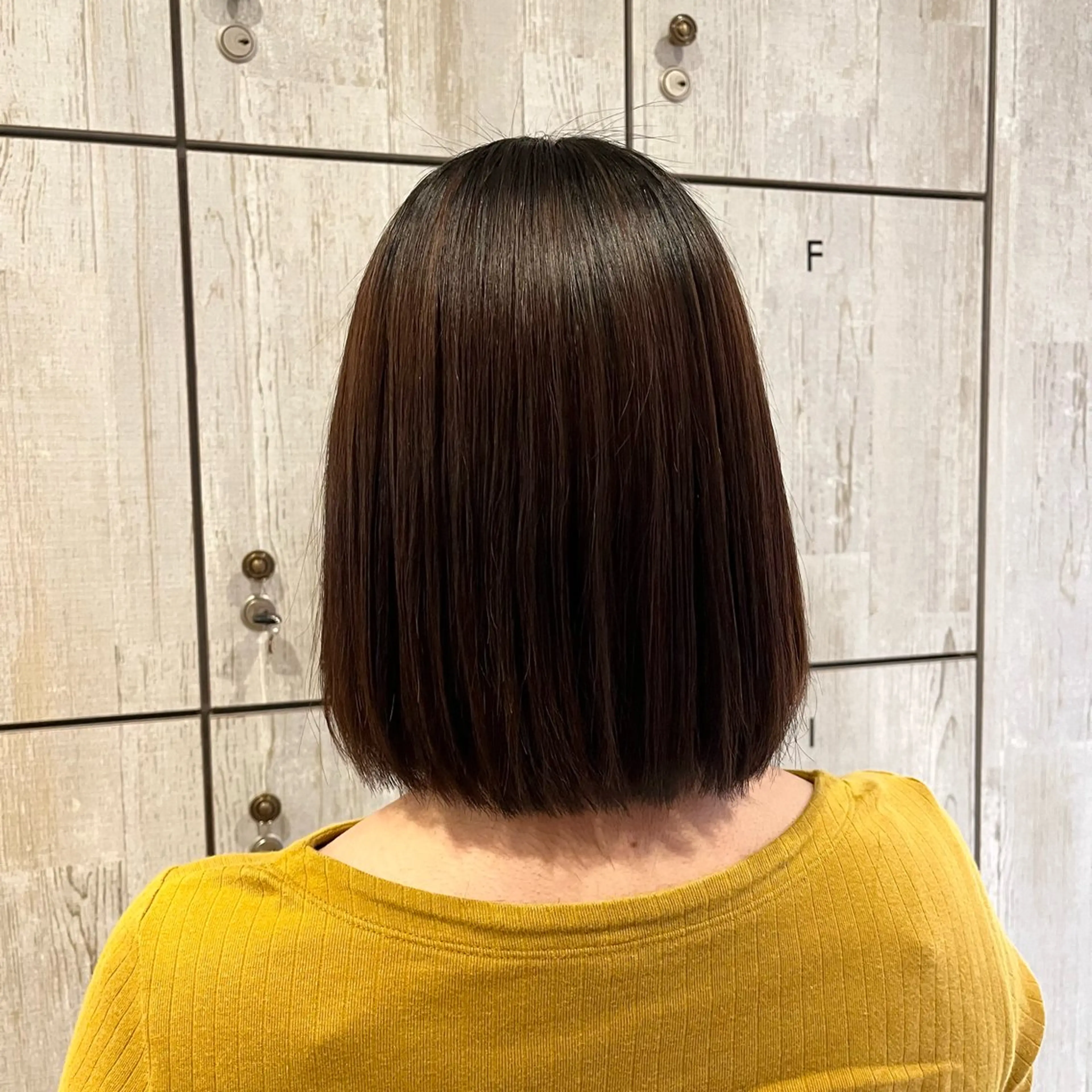 ミディアム カット 縮毛矯正 フルールドソレイユ所属・♡ナナコ♡ レイヤー/艶髪のヘアスタイル