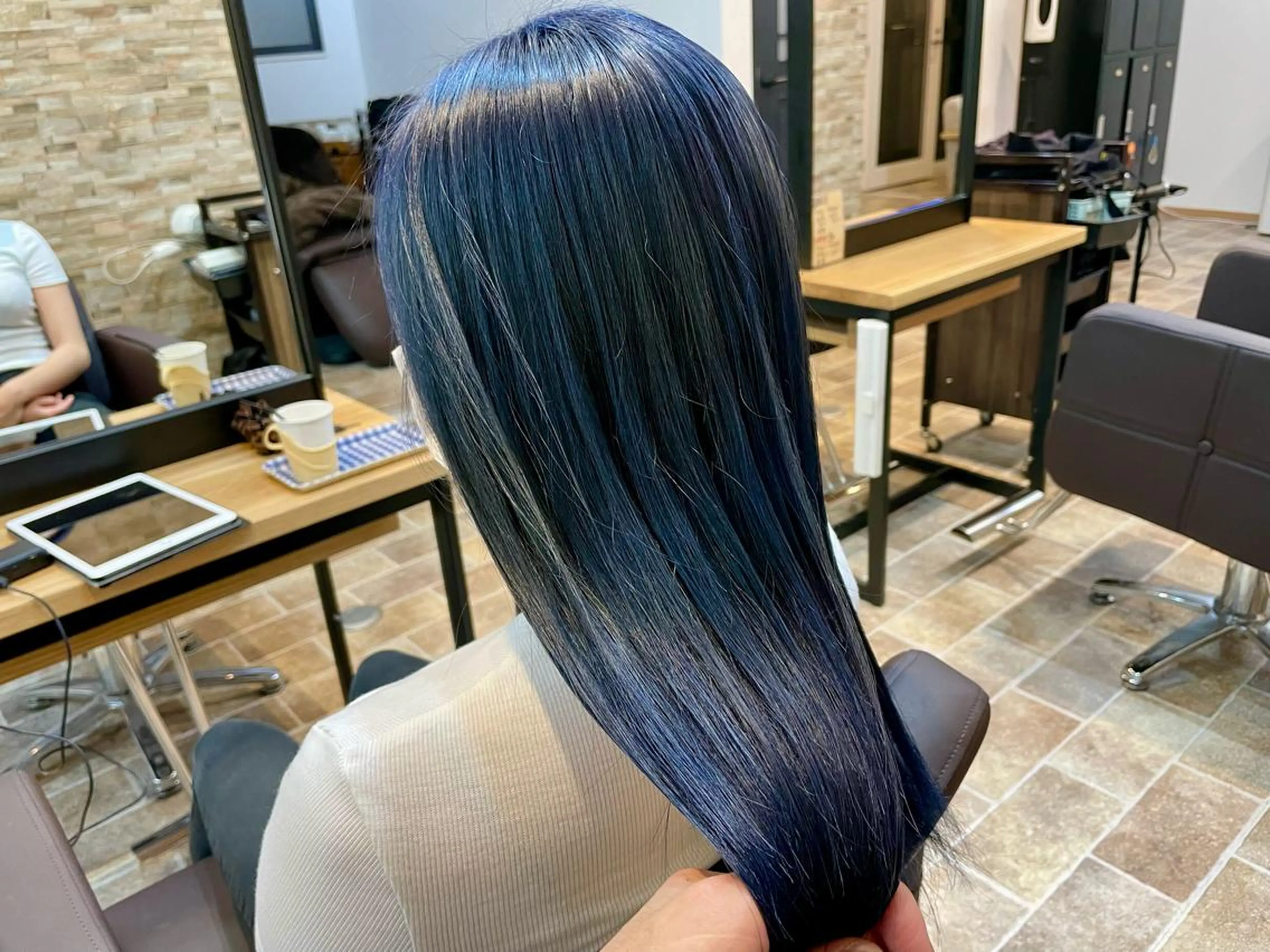 ロング SALOWIN心斎橋Suite店所属・ブリーチ毛にもできる 縮毛矯正|鷹司郎のヘアスタイル