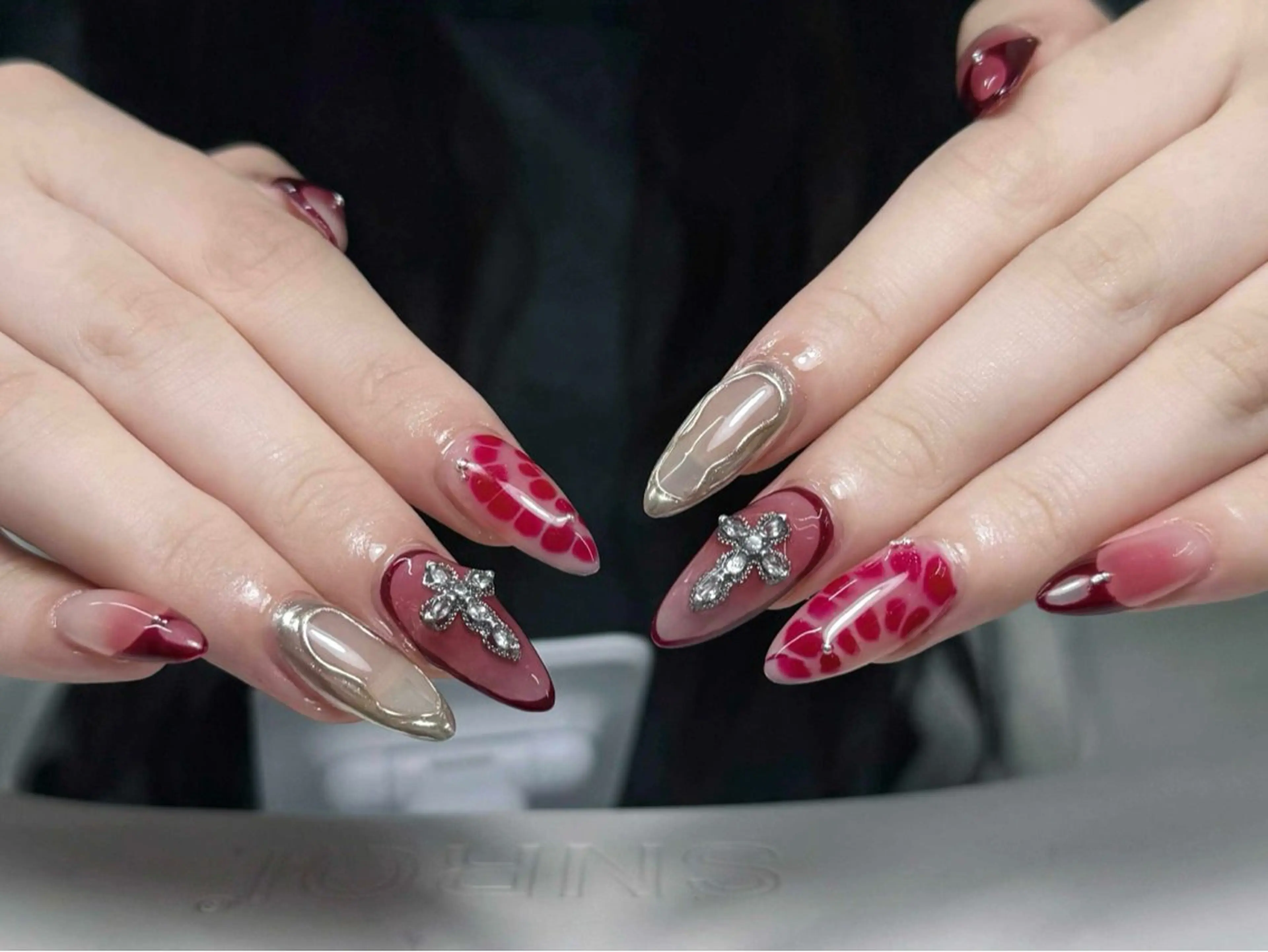 ネイル ハンドネイル ハンドケア Nova Nail Nambaのネイルデザイン