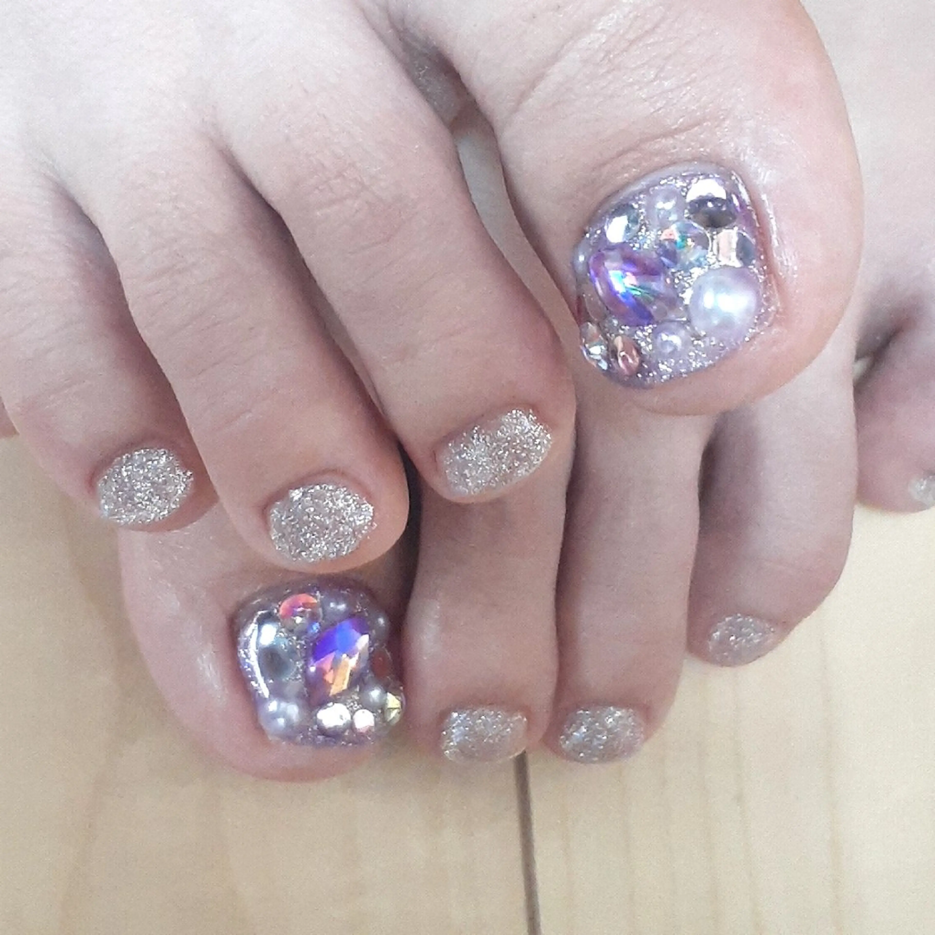 ネイル ゴージャス キラキラネイル フットネイル 池元 真由美のネイルデザイン