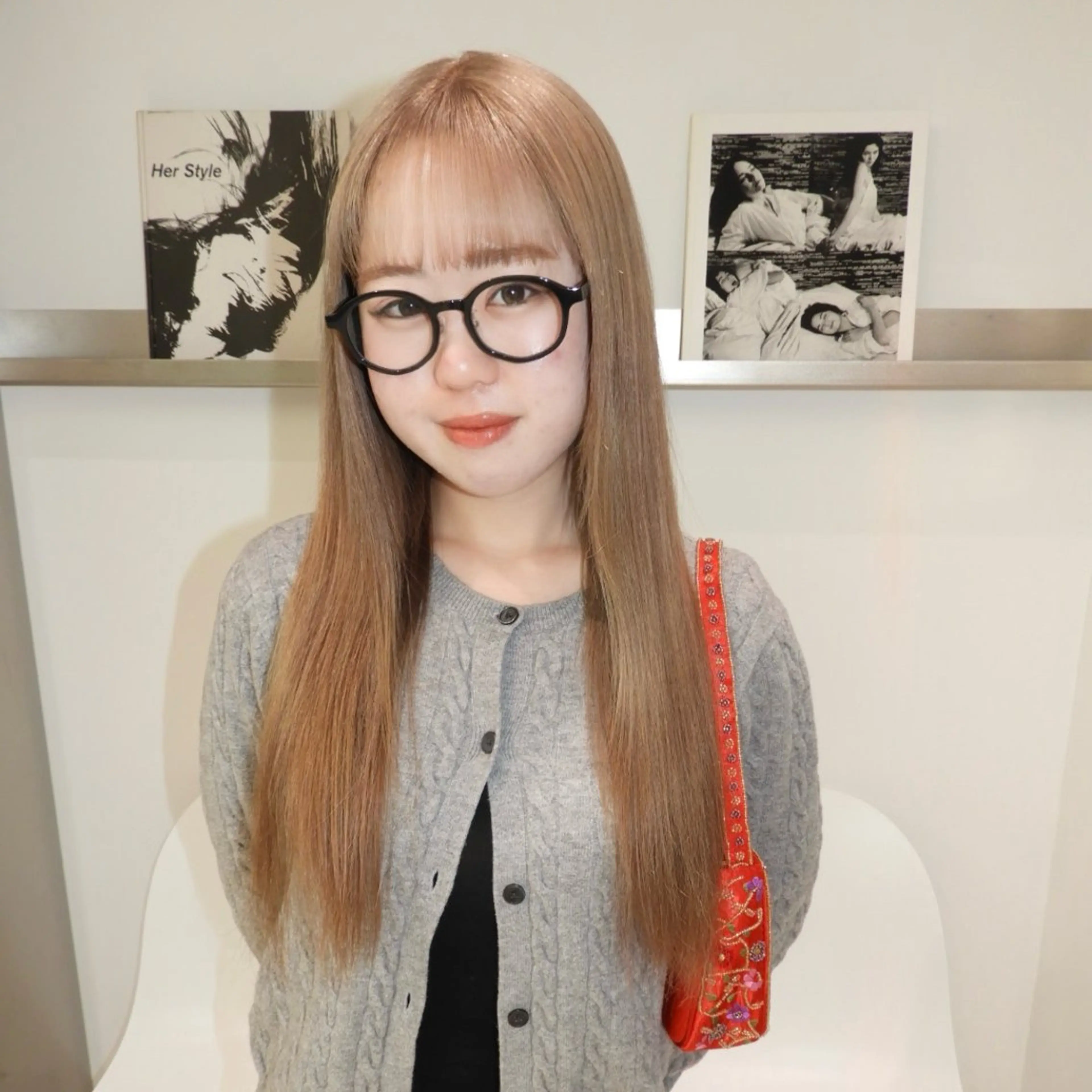 ロング カラー ベージュカラー ミルクティーベージュ ヘアカラー トリートメント ヘッドスパ ヘアセット 🎀レイヤー/ カラー🐕‍🦺anのヘアスタイル