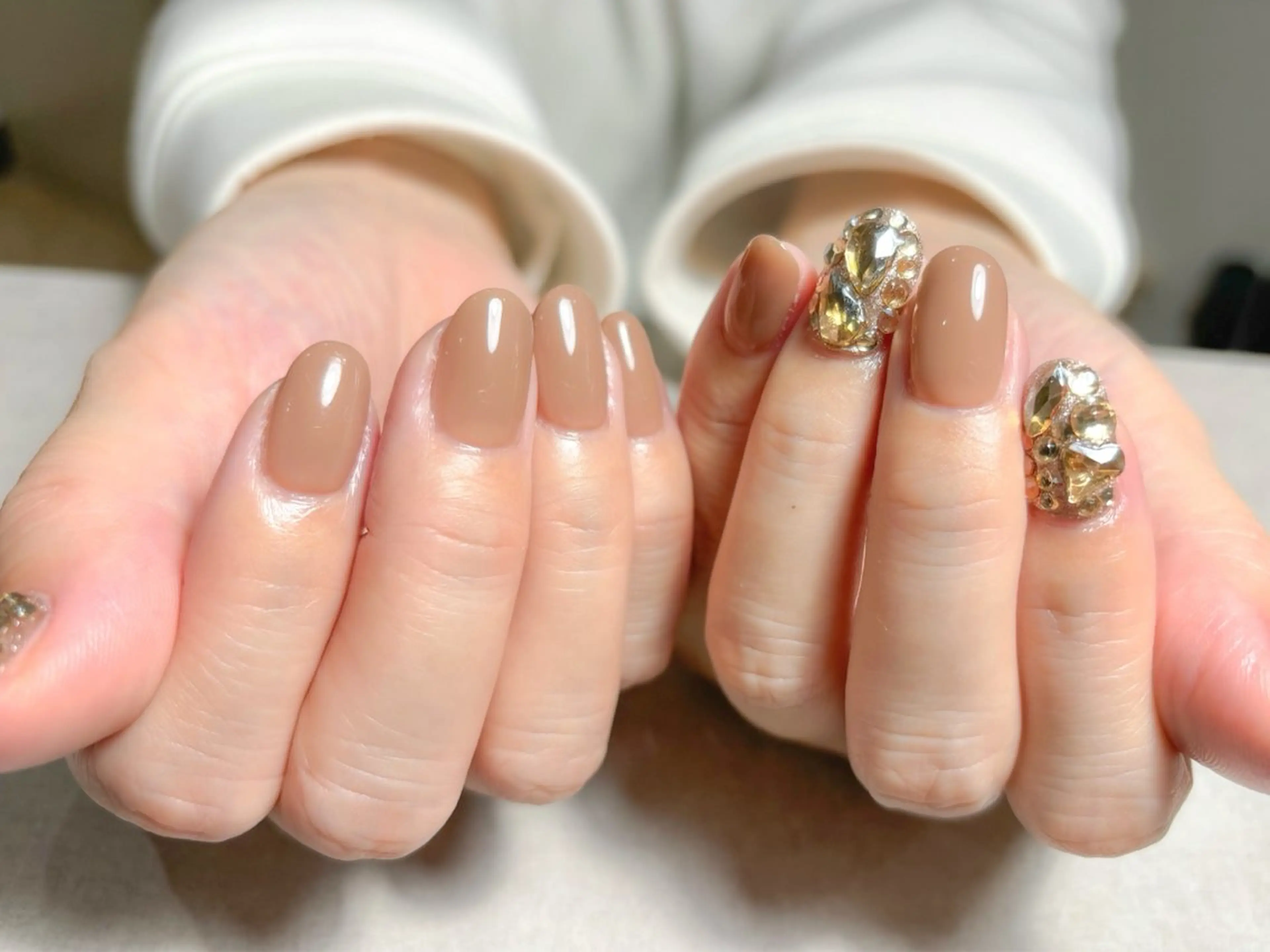 ネイル アートネイル ジェルネイル パラジェル ストーンネイル ハンドネイル BEAUTY SALON yc.hacci所属・SALON yc.hacciのマツエク・マツパデザイン