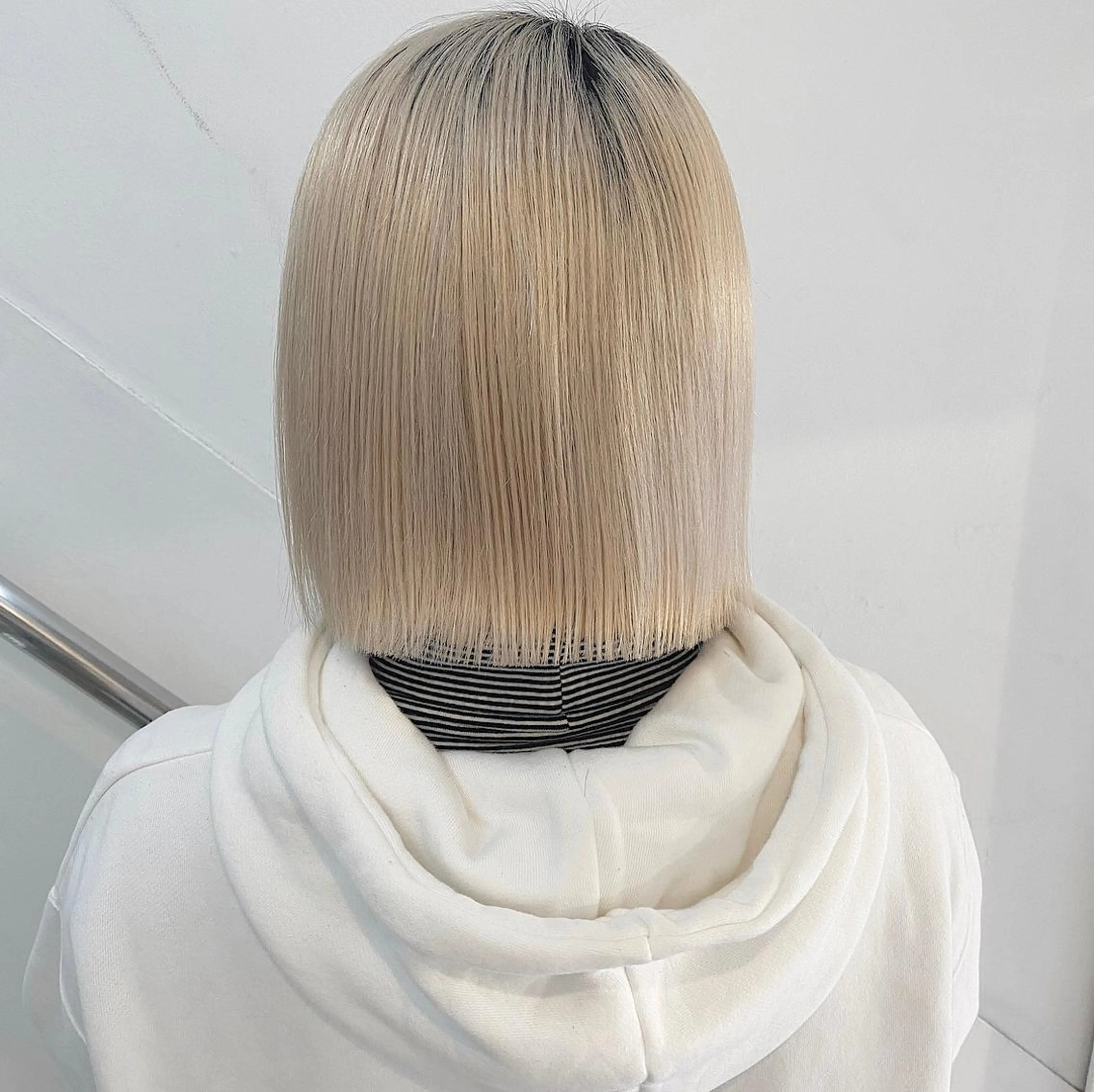 ショート カラー CLUTCH天王寺 西藤遥河のヘアスタイル