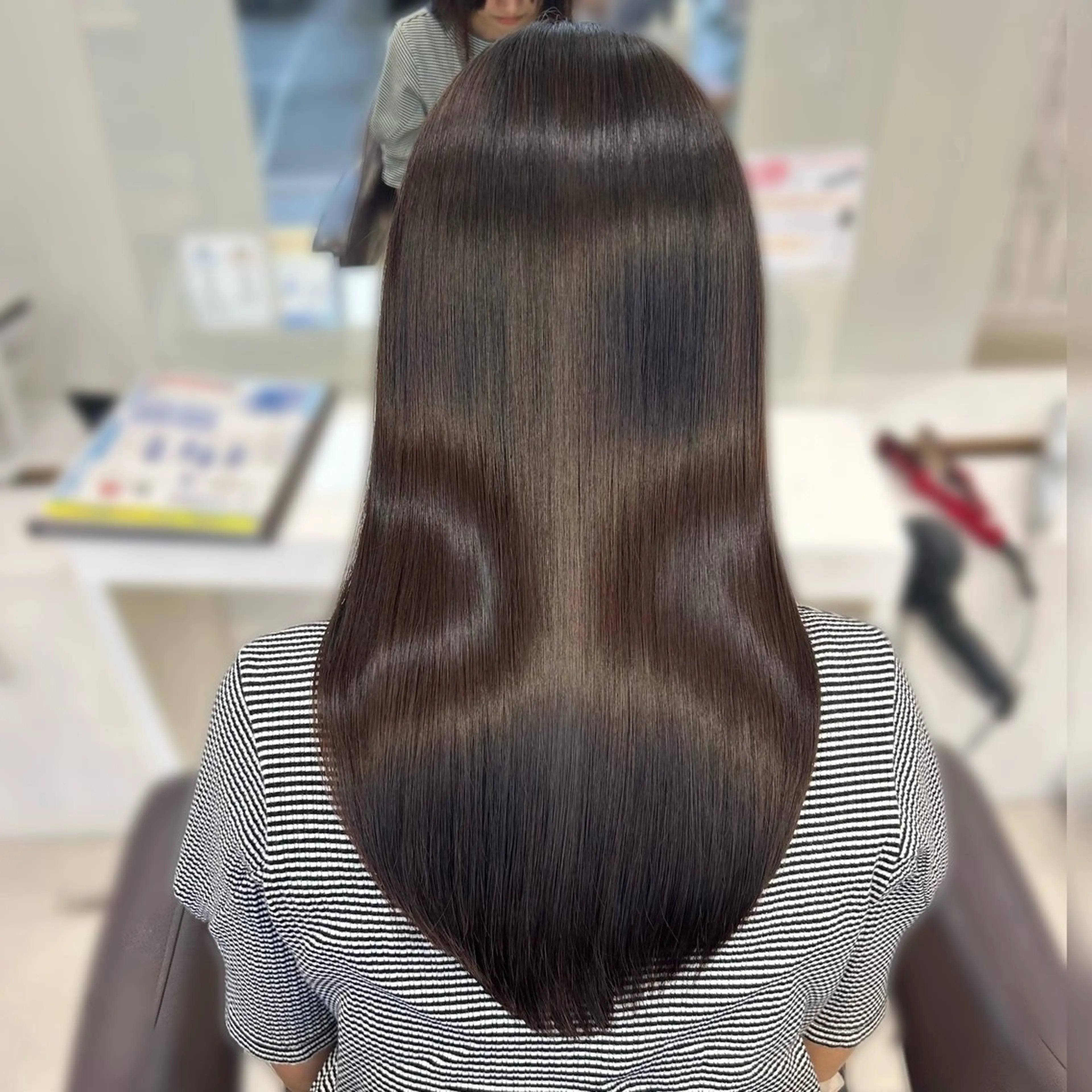 ロング ヘアカラー トリートメント ハピネス所属・川本 真鈴のヘアスタイル