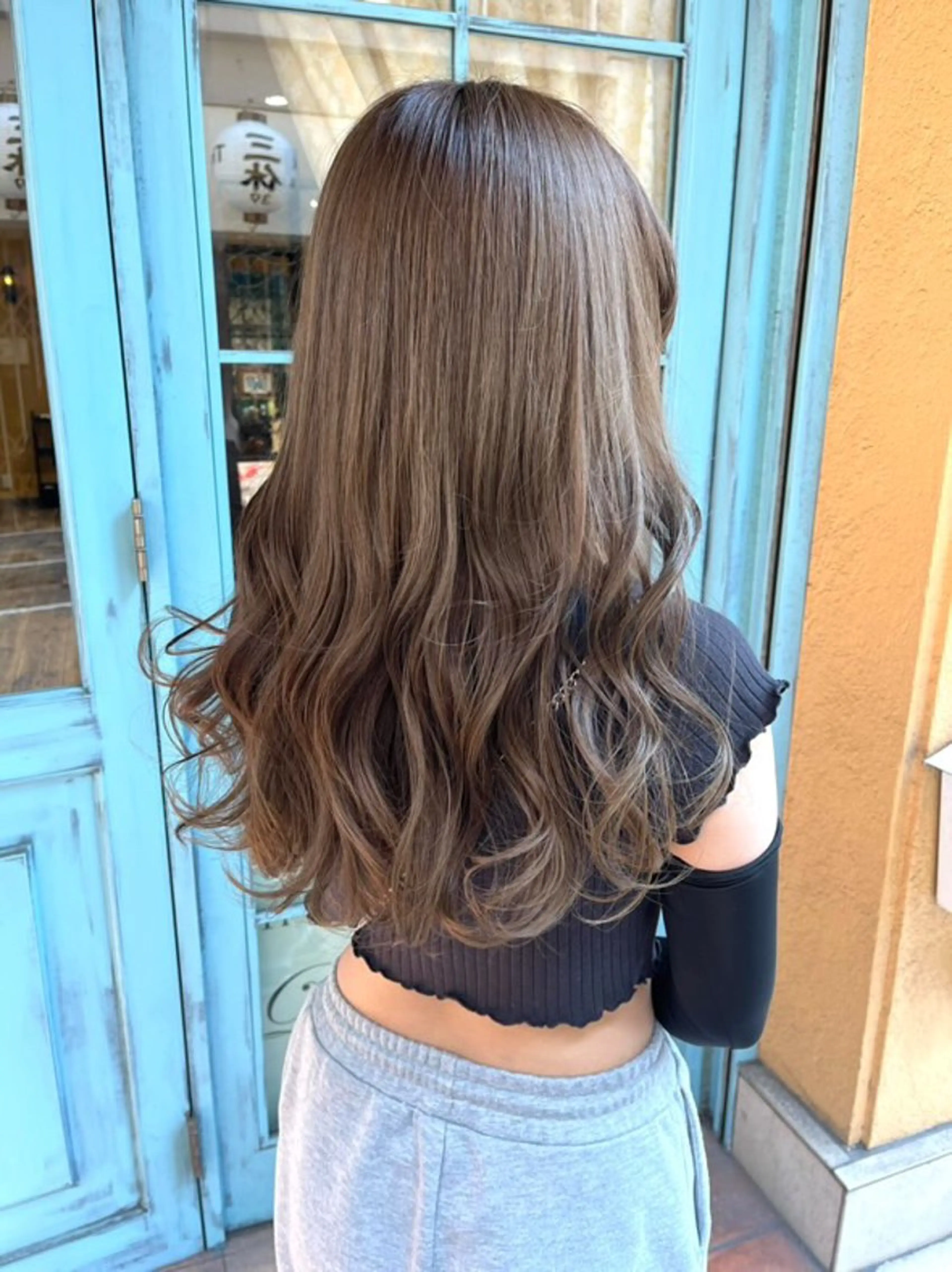 ロング ヘアカラー Kanon 心斎橋美容室のヘアスタイル