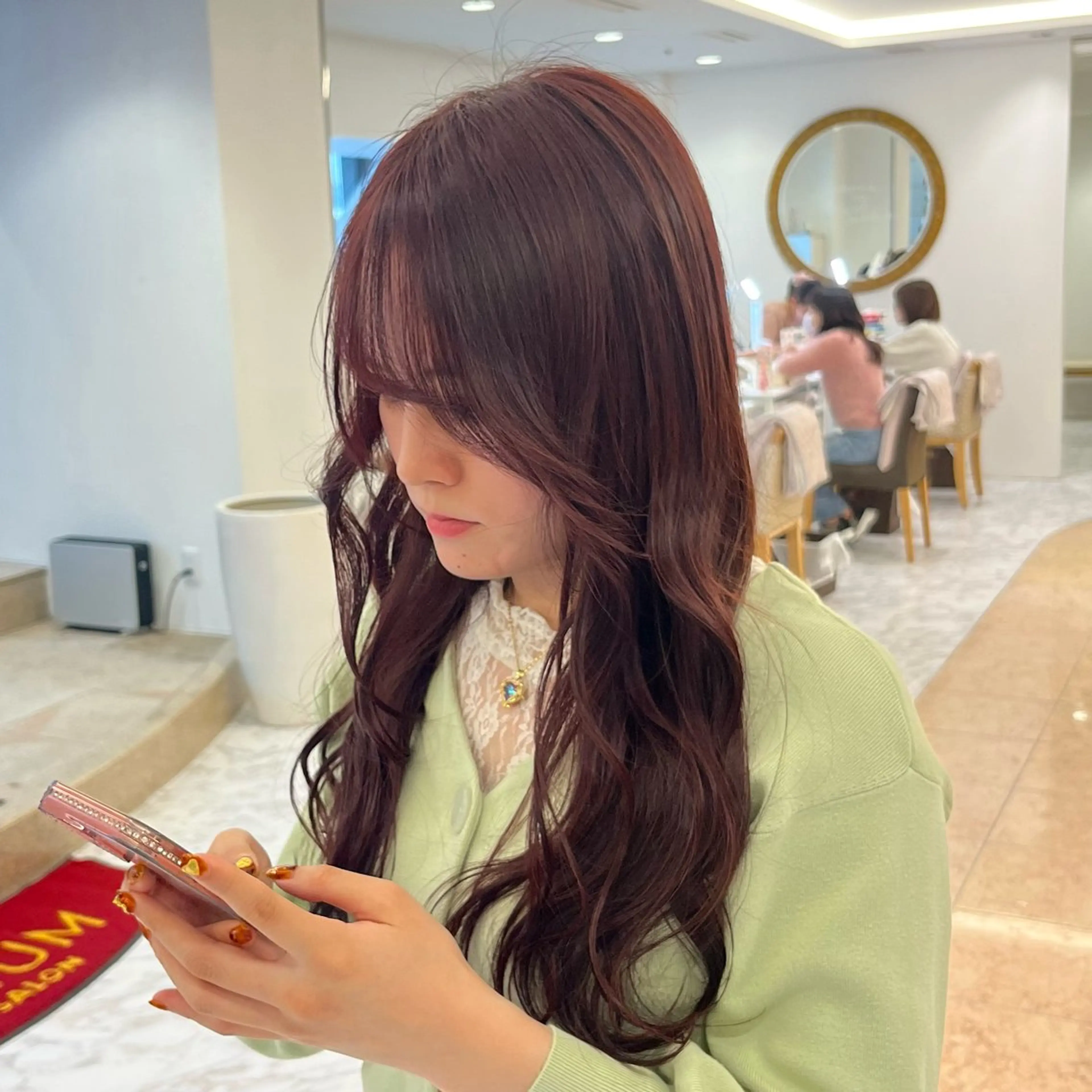 ロング カットモデル/ 透明感ヘア/成瀬裕介のヘアスタイル