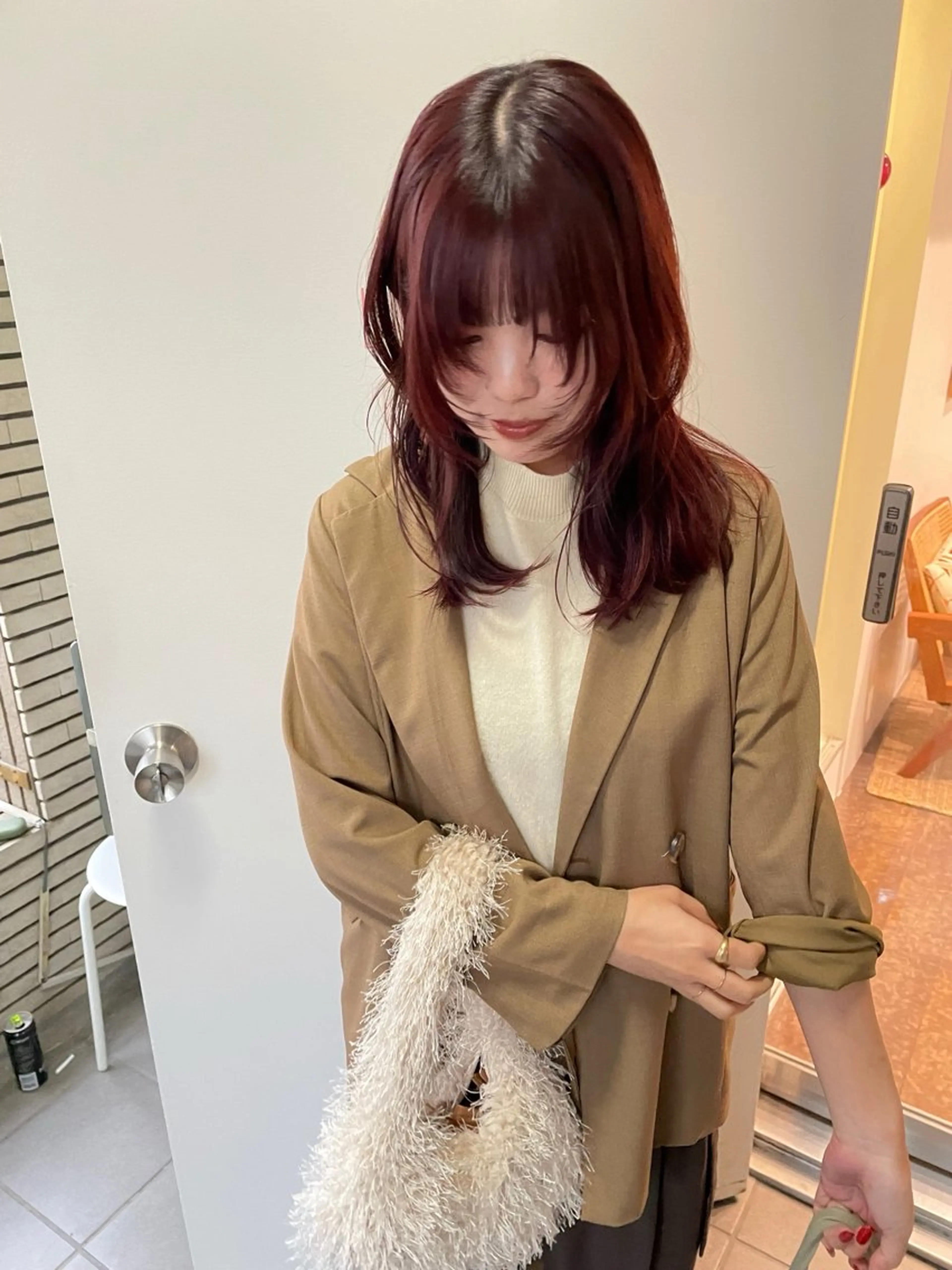 セミロング カラー ブリーチ ブラウンカラー ダブルカラー ブリーチなしカラー 顔周りカット カット ヘアカラー トリートメント レイヤーカット🎀 kanaのヘアスタイル