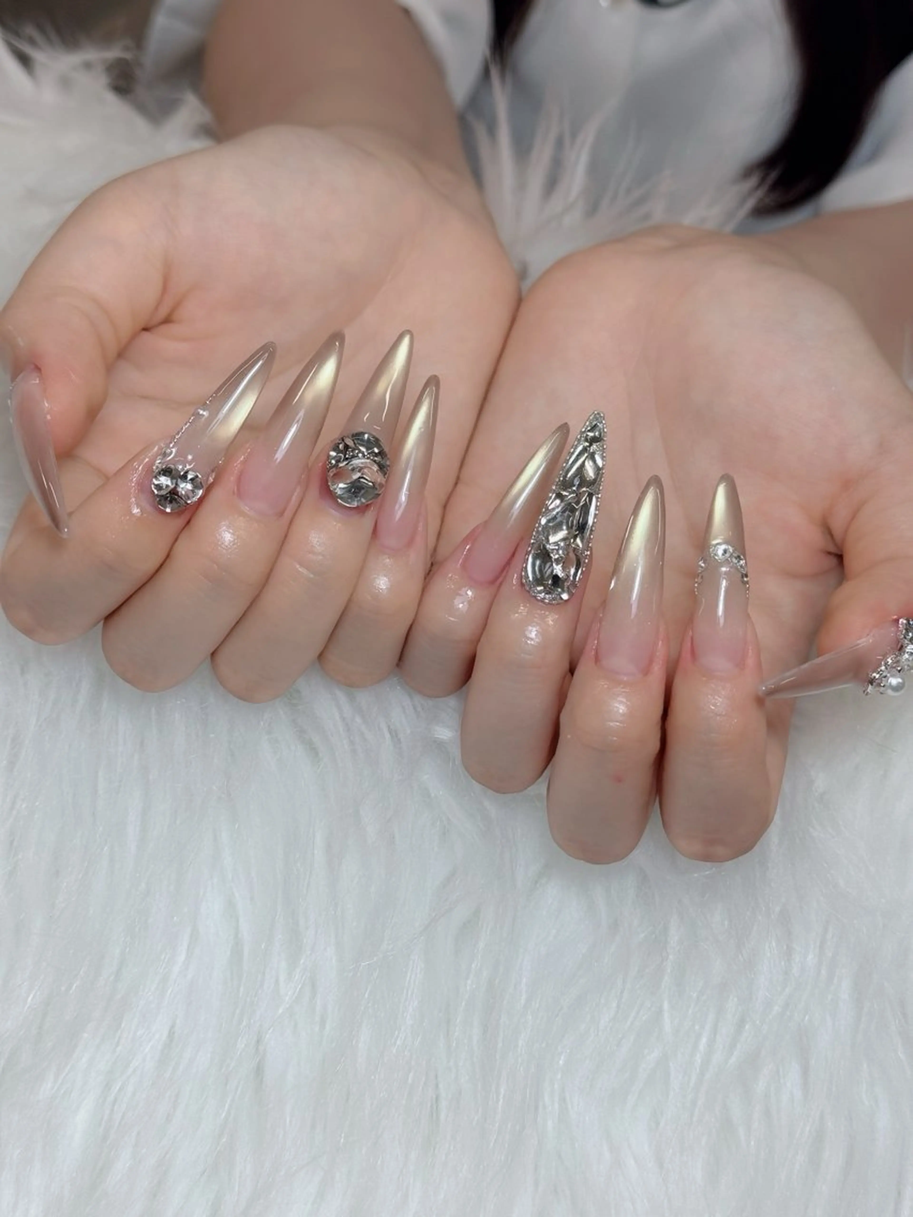 ネイル オーロラネイル チークネイル フットネイル フレンチネイル ハロウィン ハンドネイル Lumi Nail 新大久保3‘のネイルデザイン