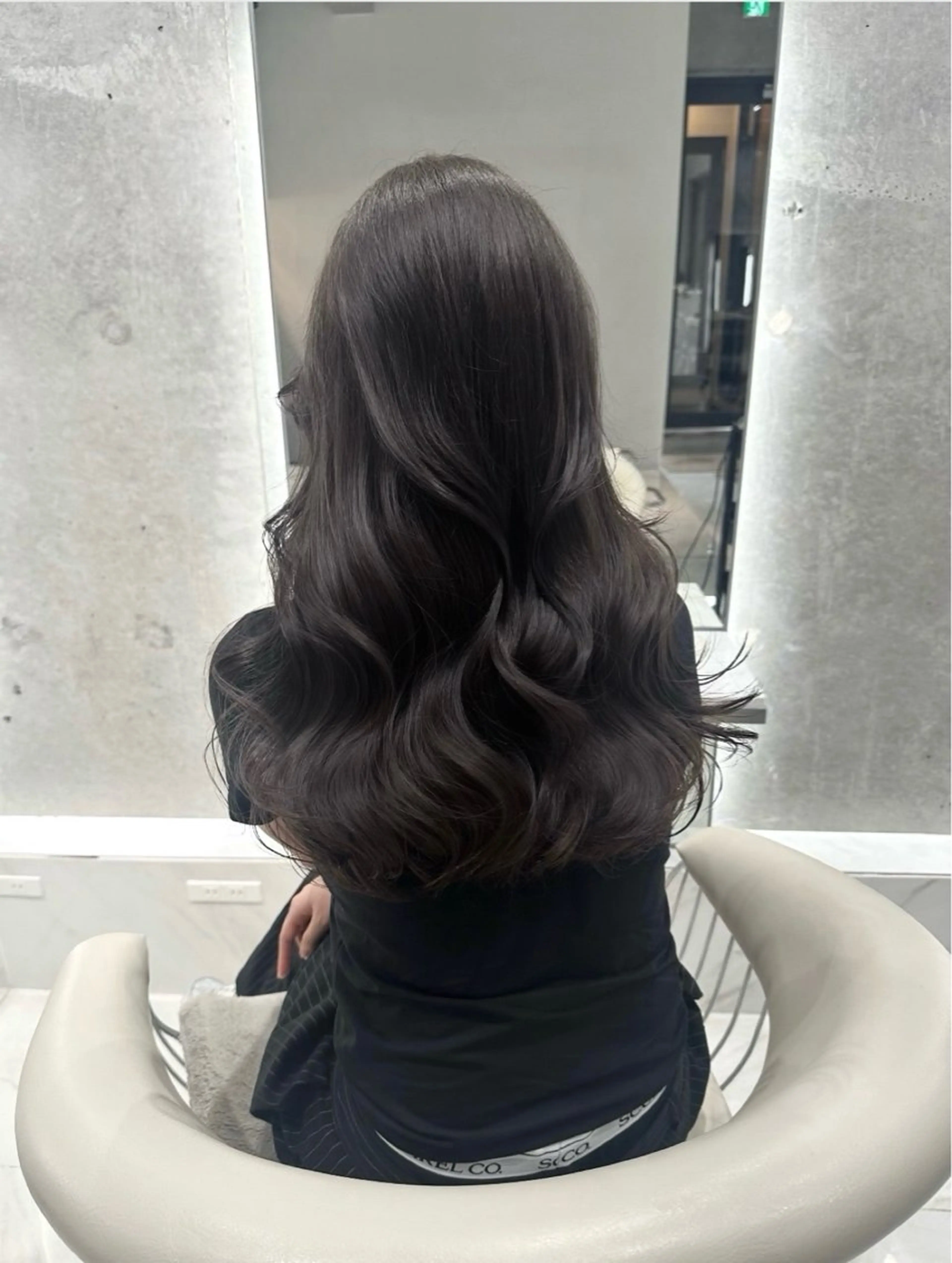 ロング カラー ♡Yoshino♡ 艶グレージュカラーのヘアスタイル