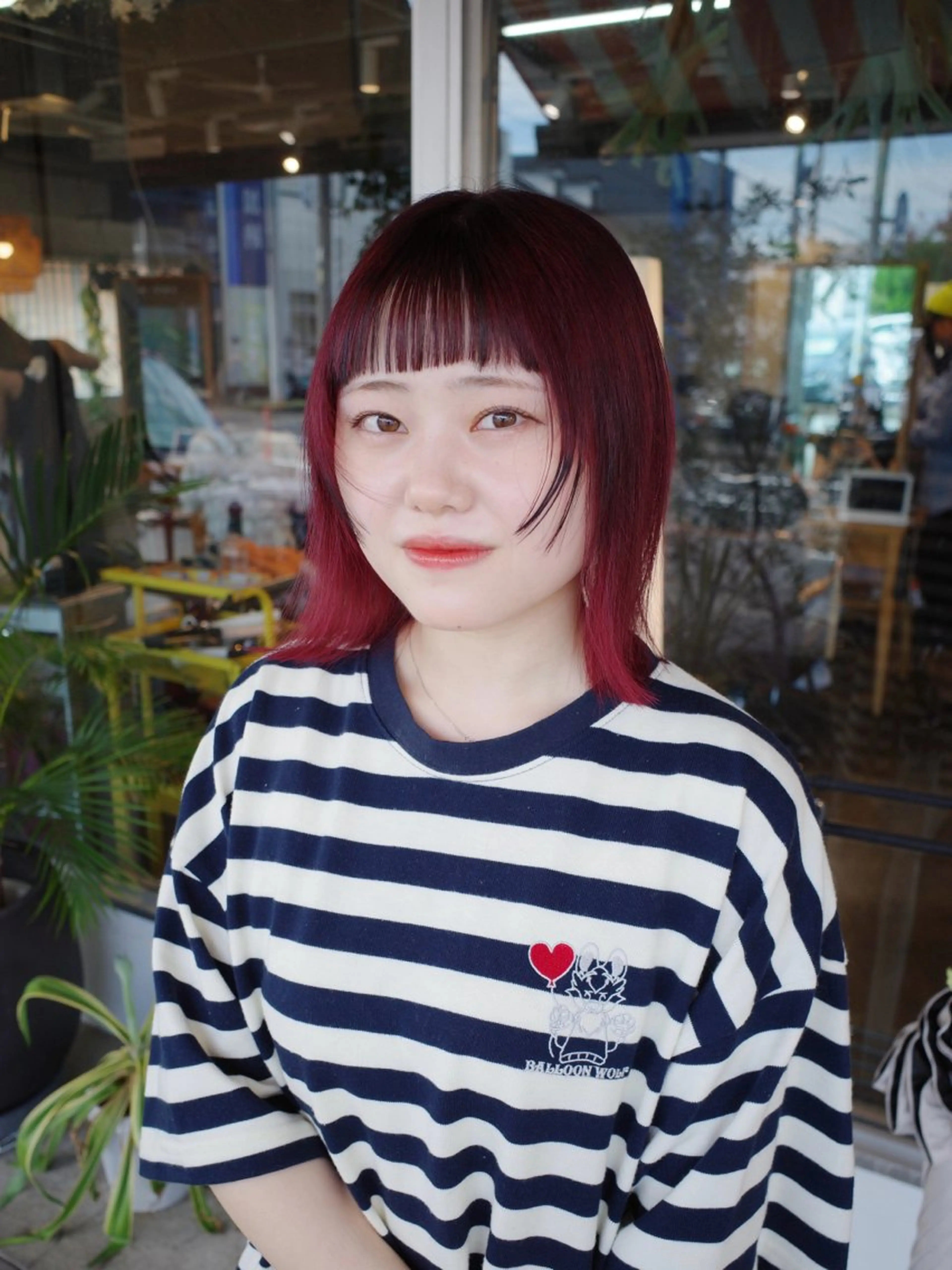 ミディアム カラー ブリーチ デザインカラー ダブルカラー ブリーチなしカラー デザインカット 永縄 結花のヘアスタイル