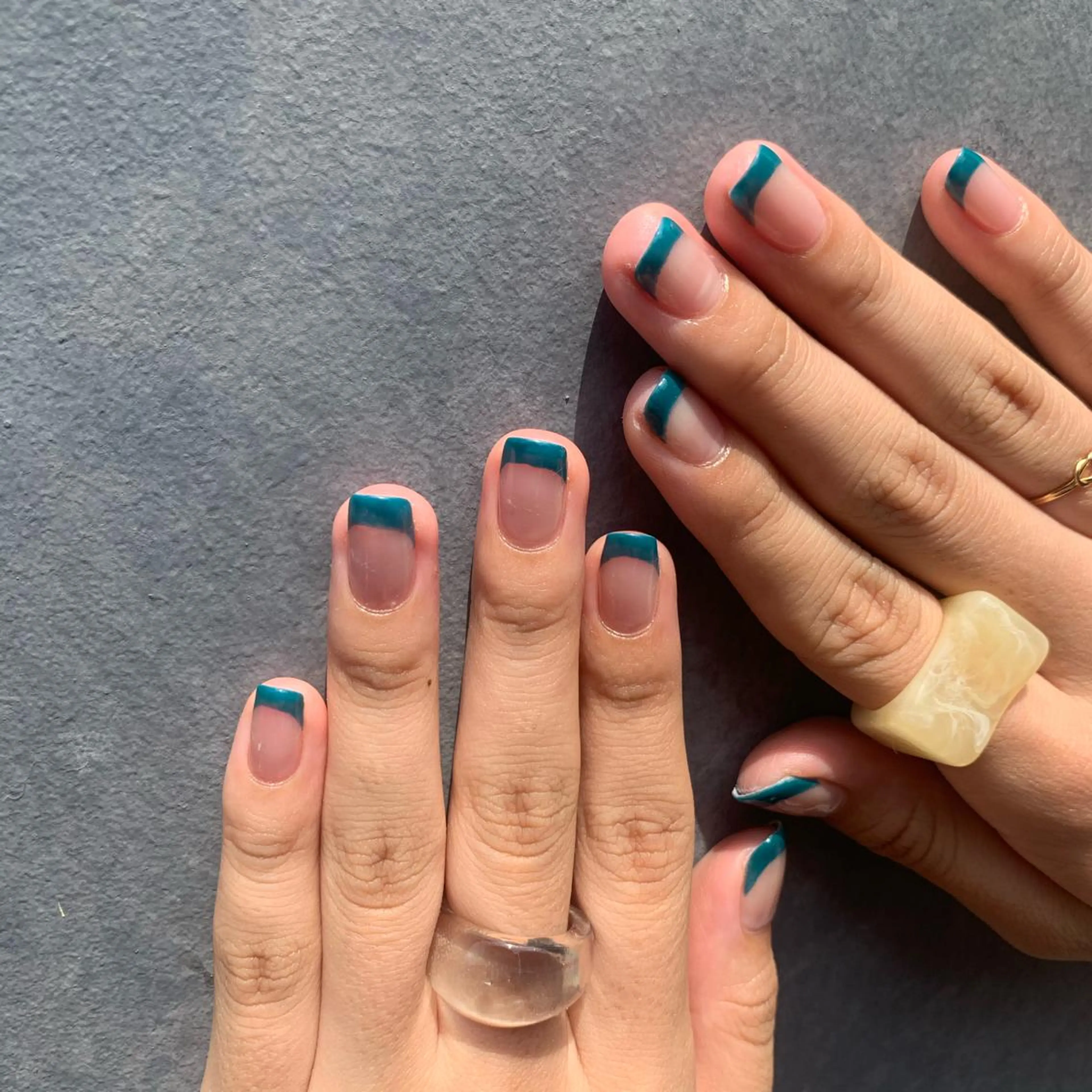 ネイル フレンチネイル 《ニュアンスネイル》 risaのネイルデザイン