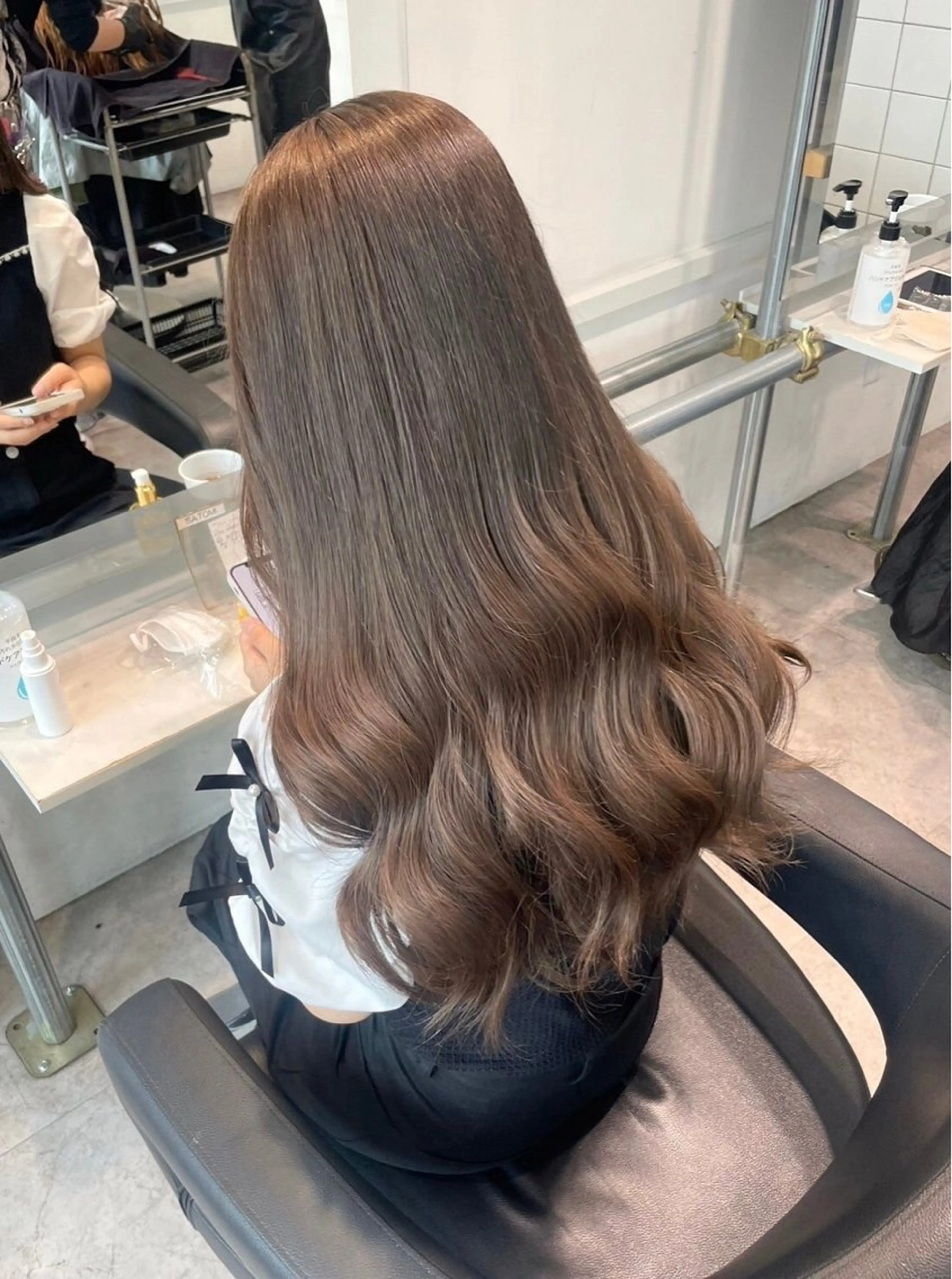 ミディアム ブラウンベージュ🤎 ブリーチなし🤎のヘアスタイル