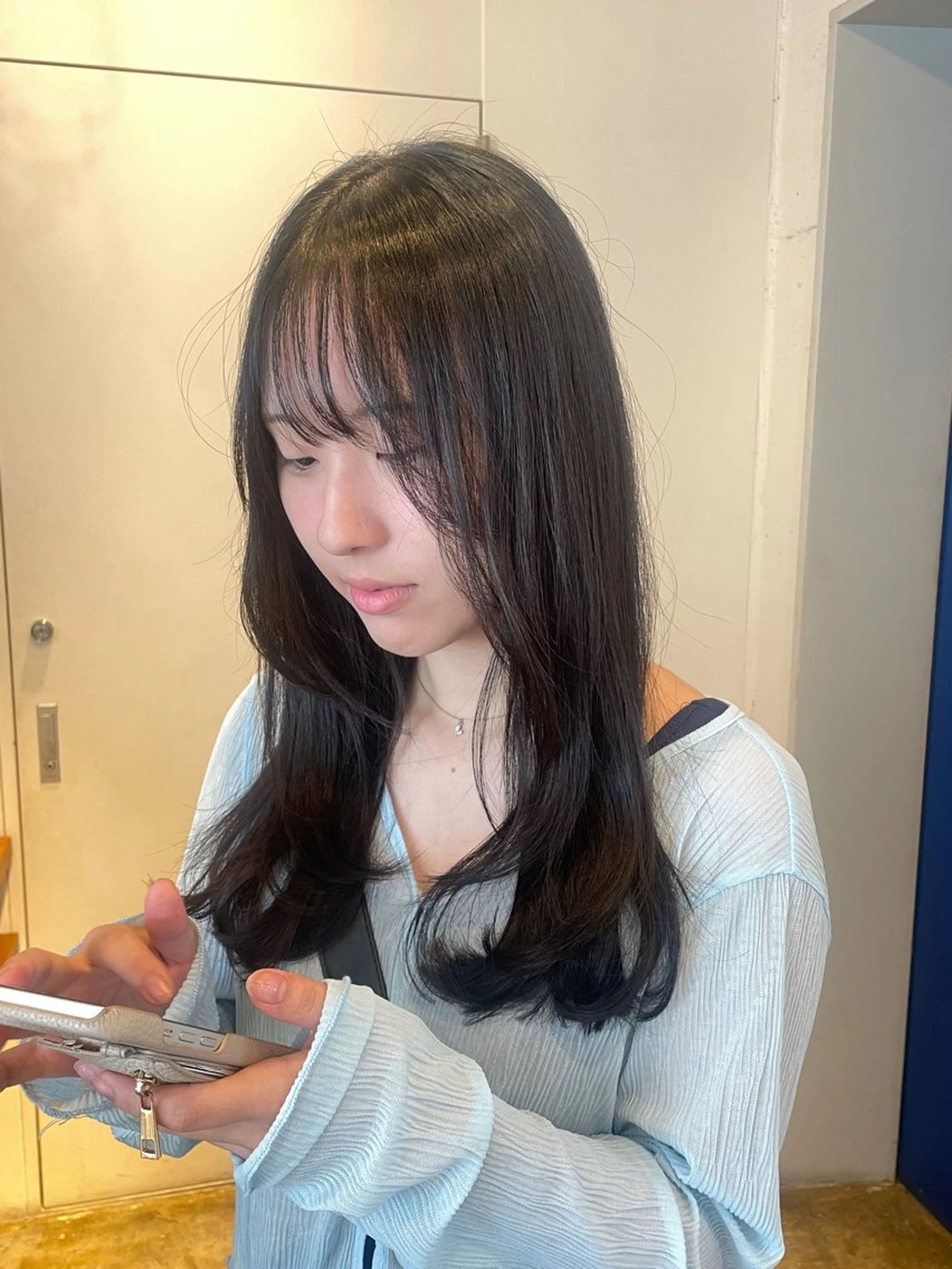 セミロング カラー RIN／韓国ヘア レイヤーカットのヘアスタイル