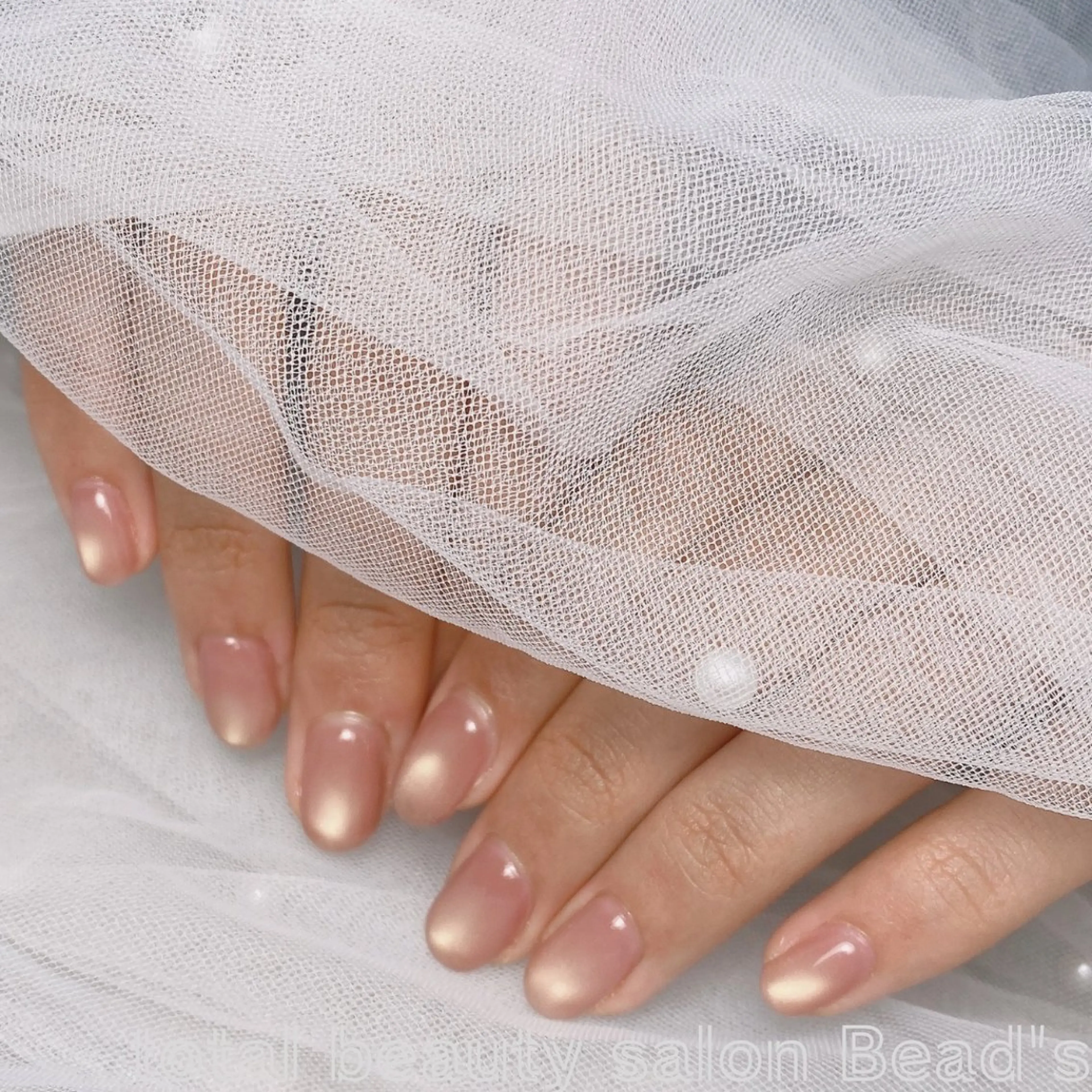 ネイル マグネットネイル ハンドネイル ネイルサロン　ビーズ所属・トータルビューティー サロンビーズ すずのネイルデザイン