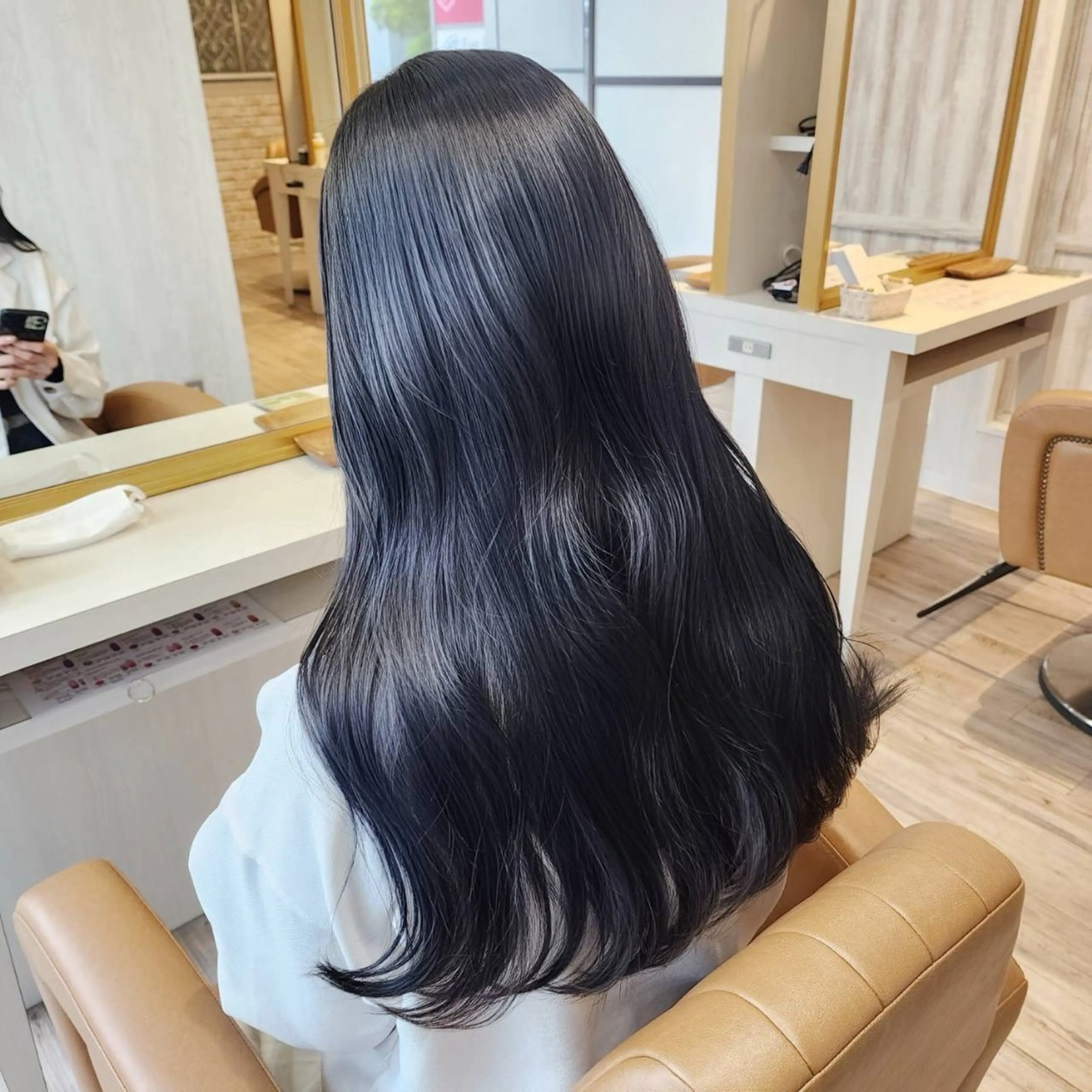 ロング カラー ヘアカラー トリートメント 艶髪✖️透明感/ 暗髪🩶/AOIのヘアスタイル