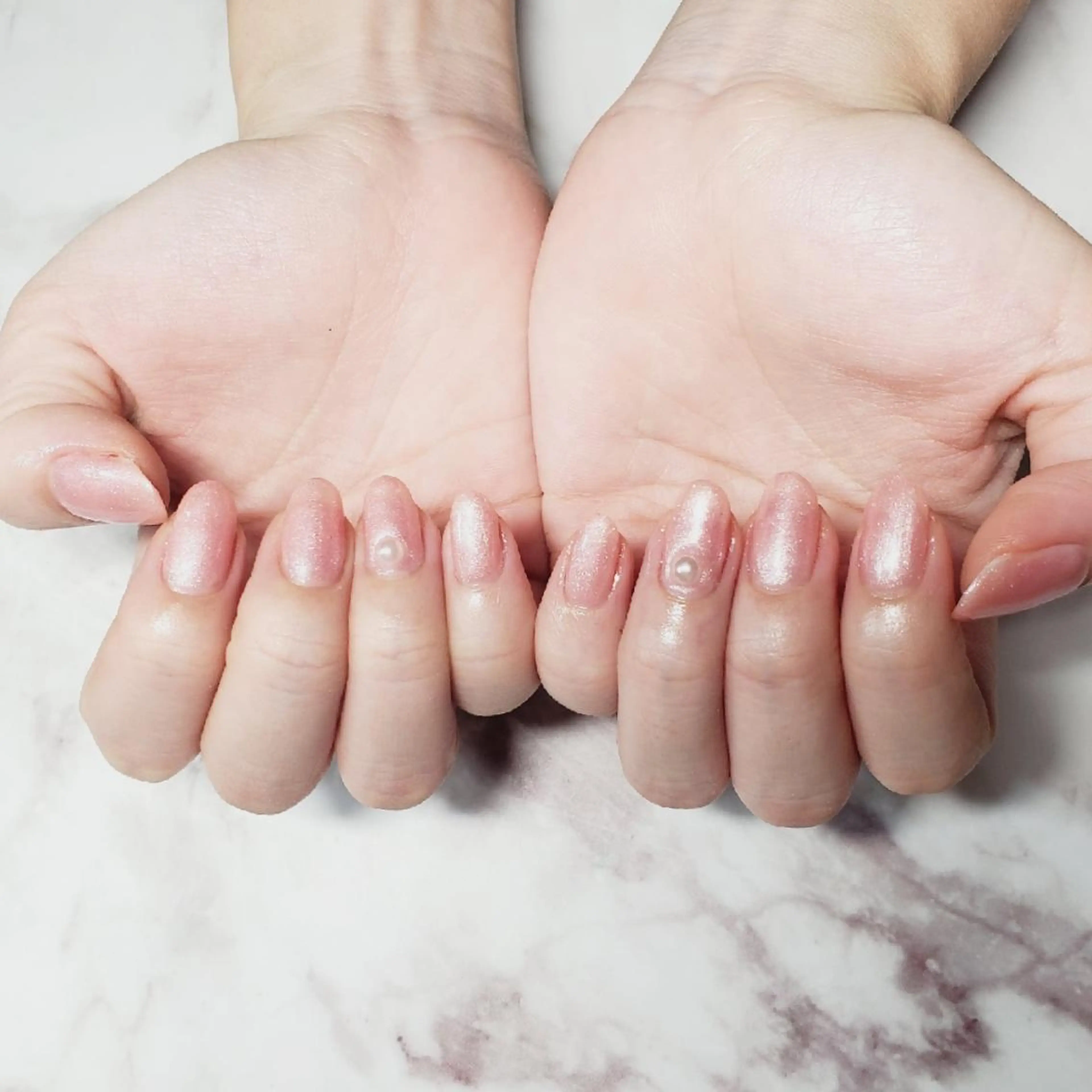 ネイル ラメ(グリッター) ピンク ハンドネイル ネイルサロンベルティ .ひとみのネイルデザイン