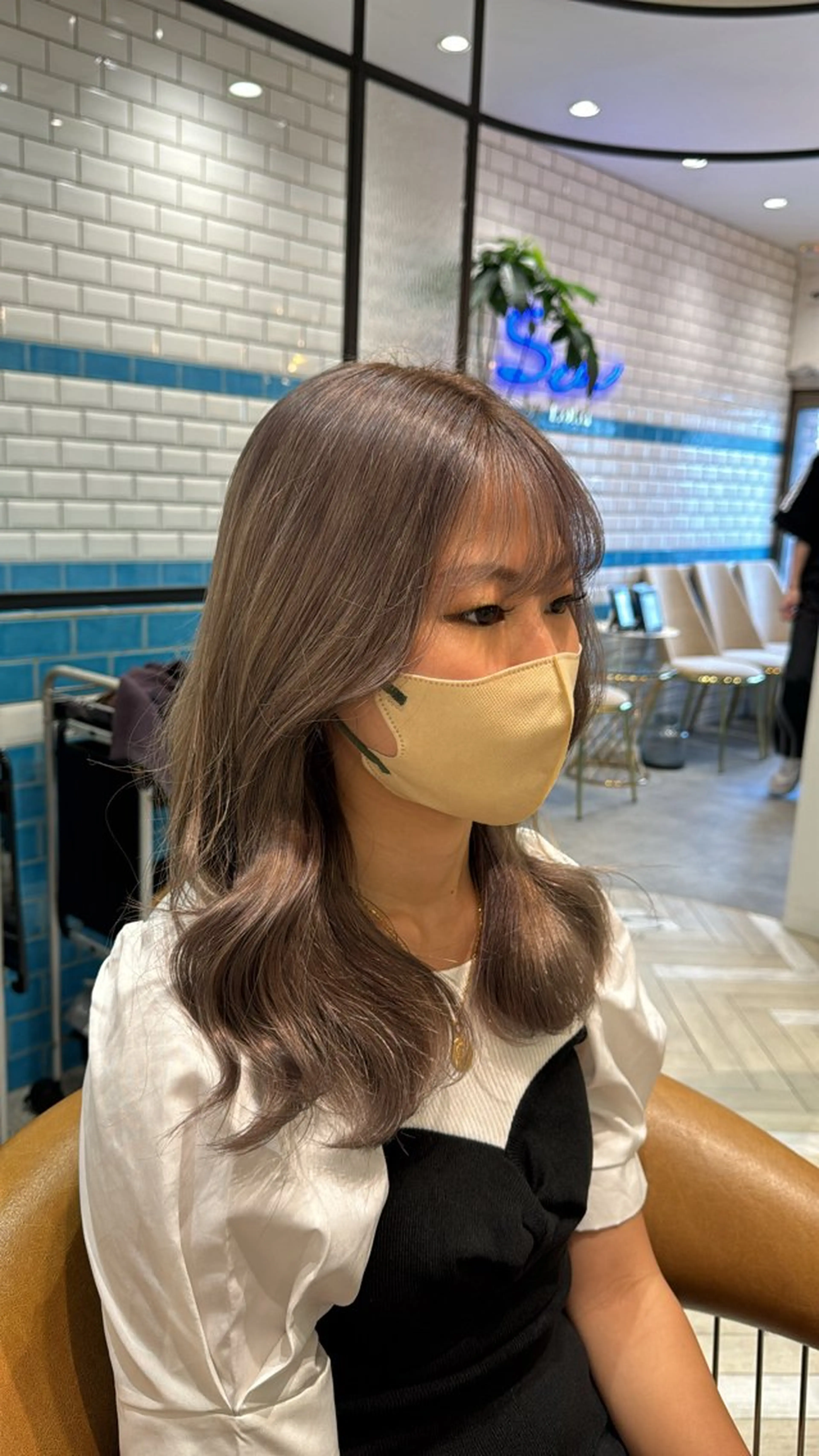 ロング カラー ハイトーンカラー カット ヘアカラー トリートメント 韓国/ワンホン/新宿 レイヤーリョウヤのヘアスタイル