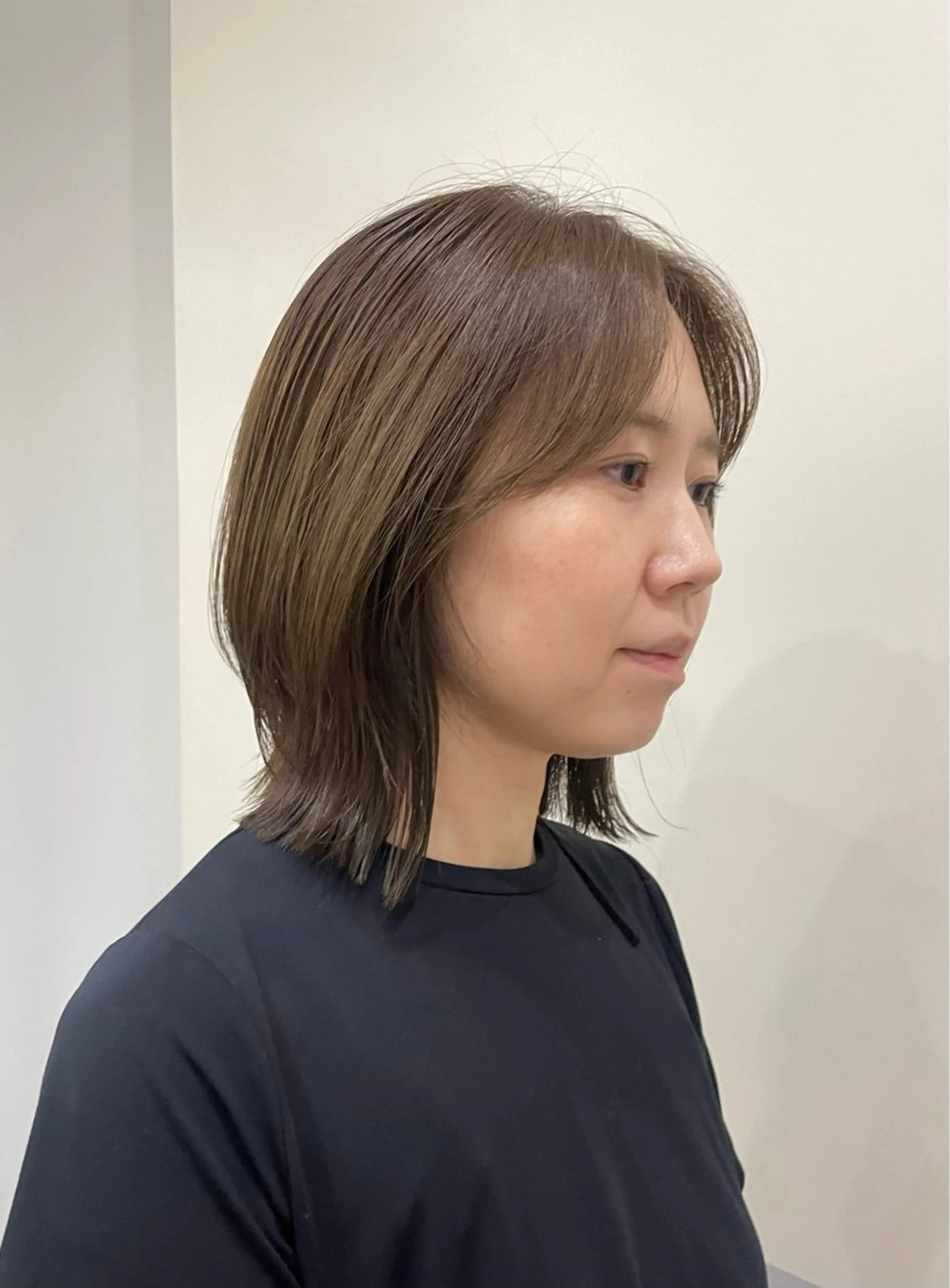 ミディアム ボブレイヤー ボブ レイヤーカット カット ヘアカラー トリートメント 小久保 里紗のヘアスタイル