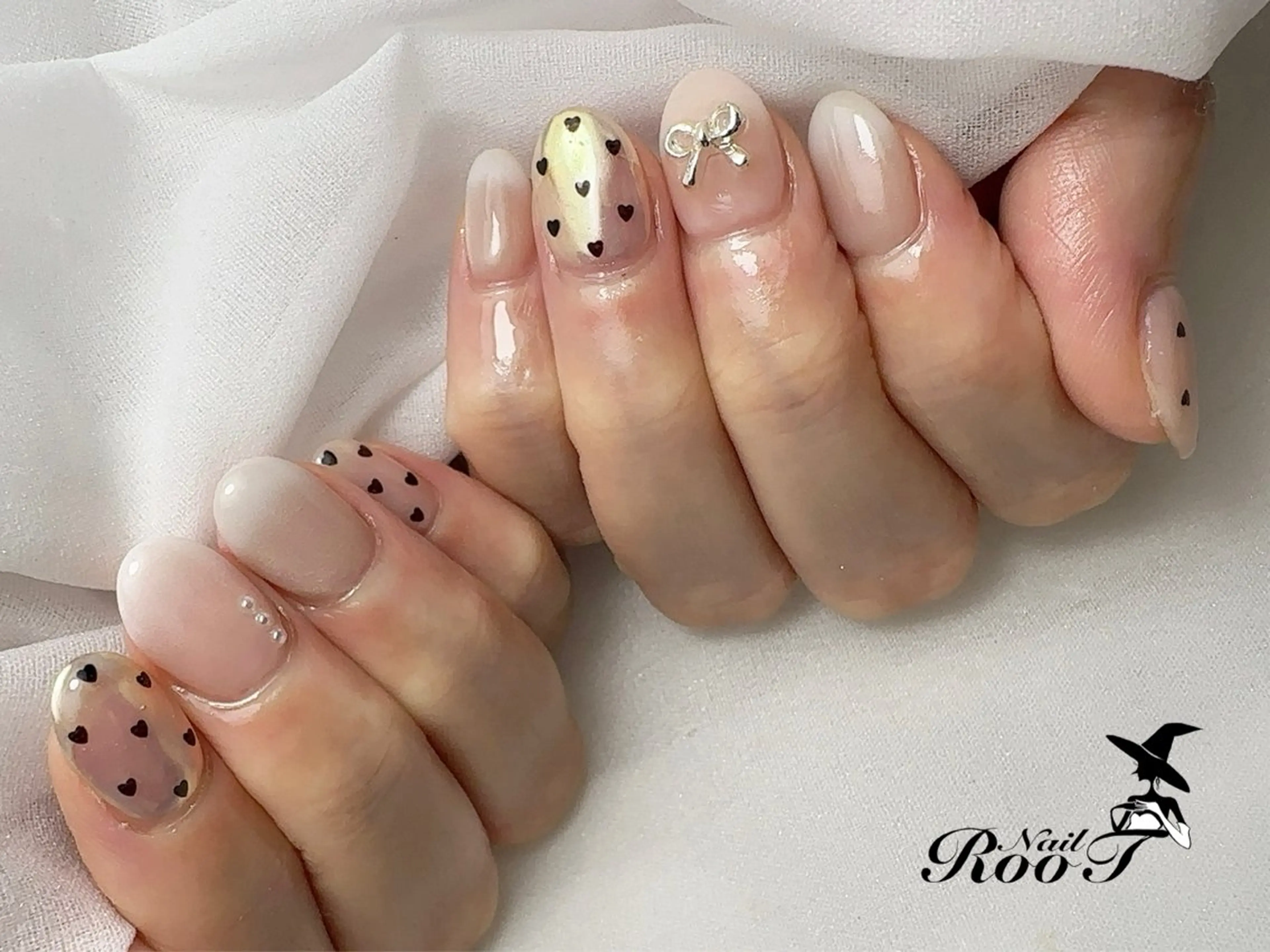 ネイル オーロラネイル ミラーネイル ハンドネイル RooT Nailのネイルデザイン
