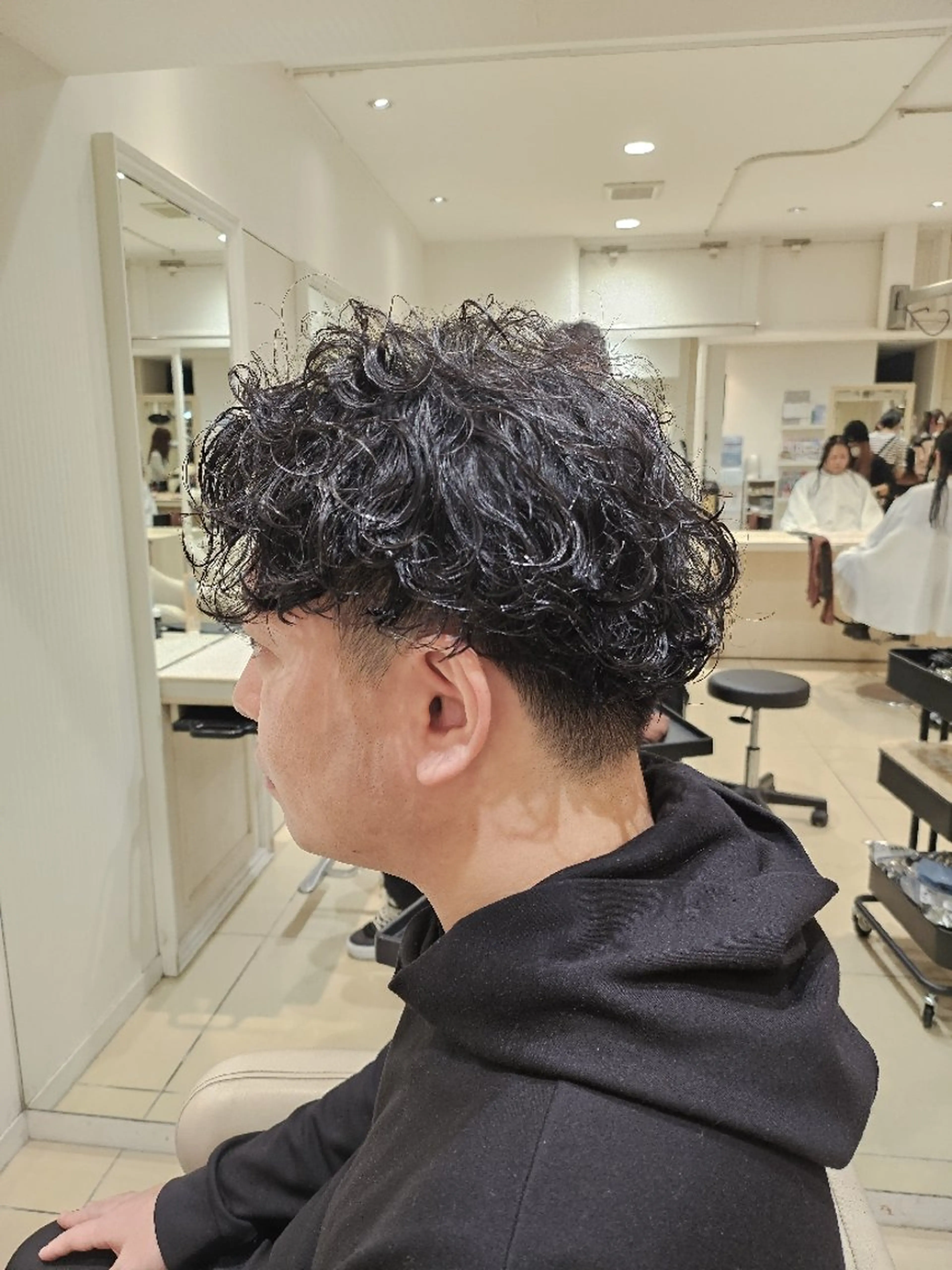 ショート カット パーマ トリートメント 社内カット講師・店長 菅原賢一のヘアスタイル