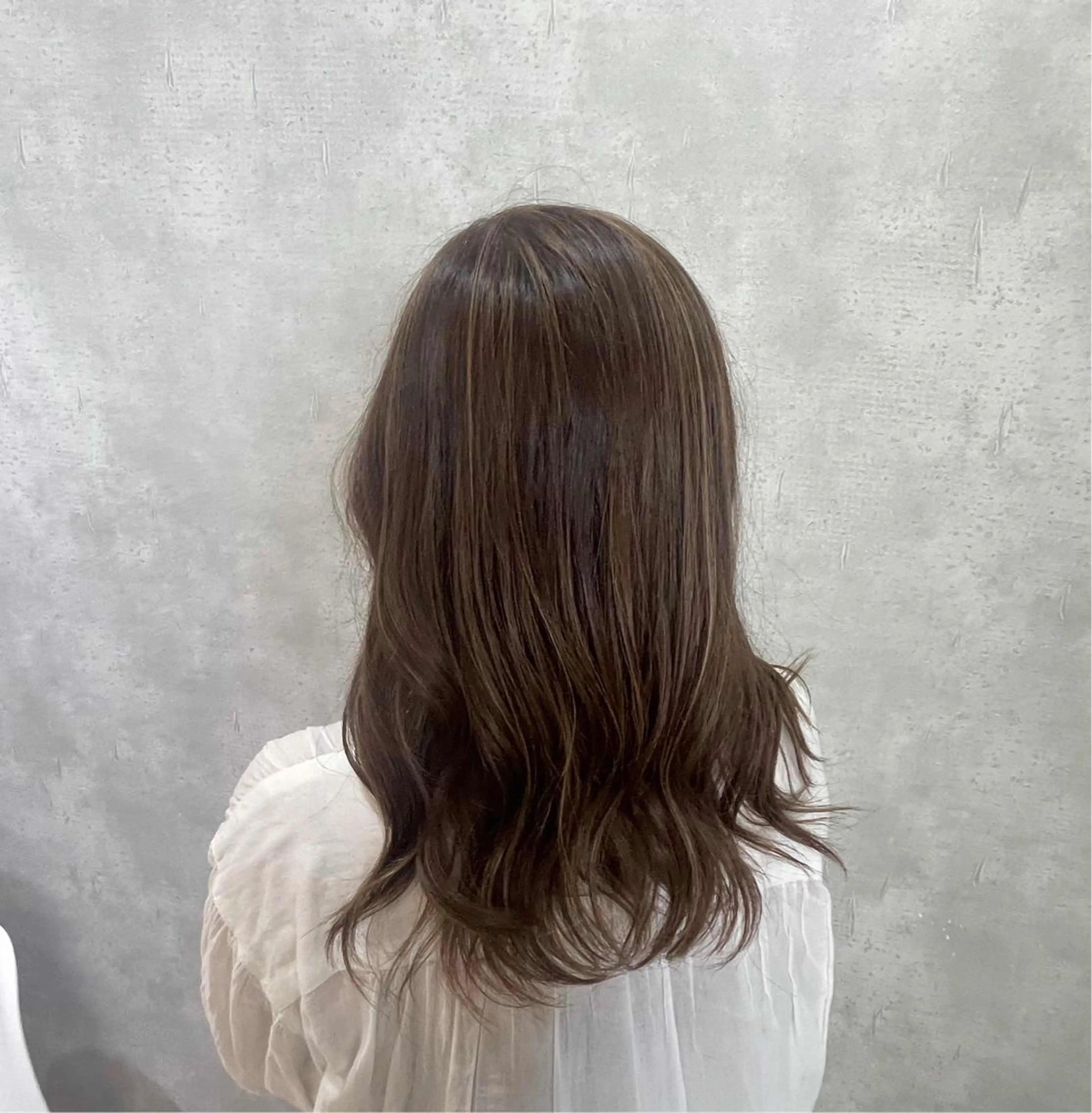 セミロング ヘアカラー belle / anna🎀のヘアスタイル