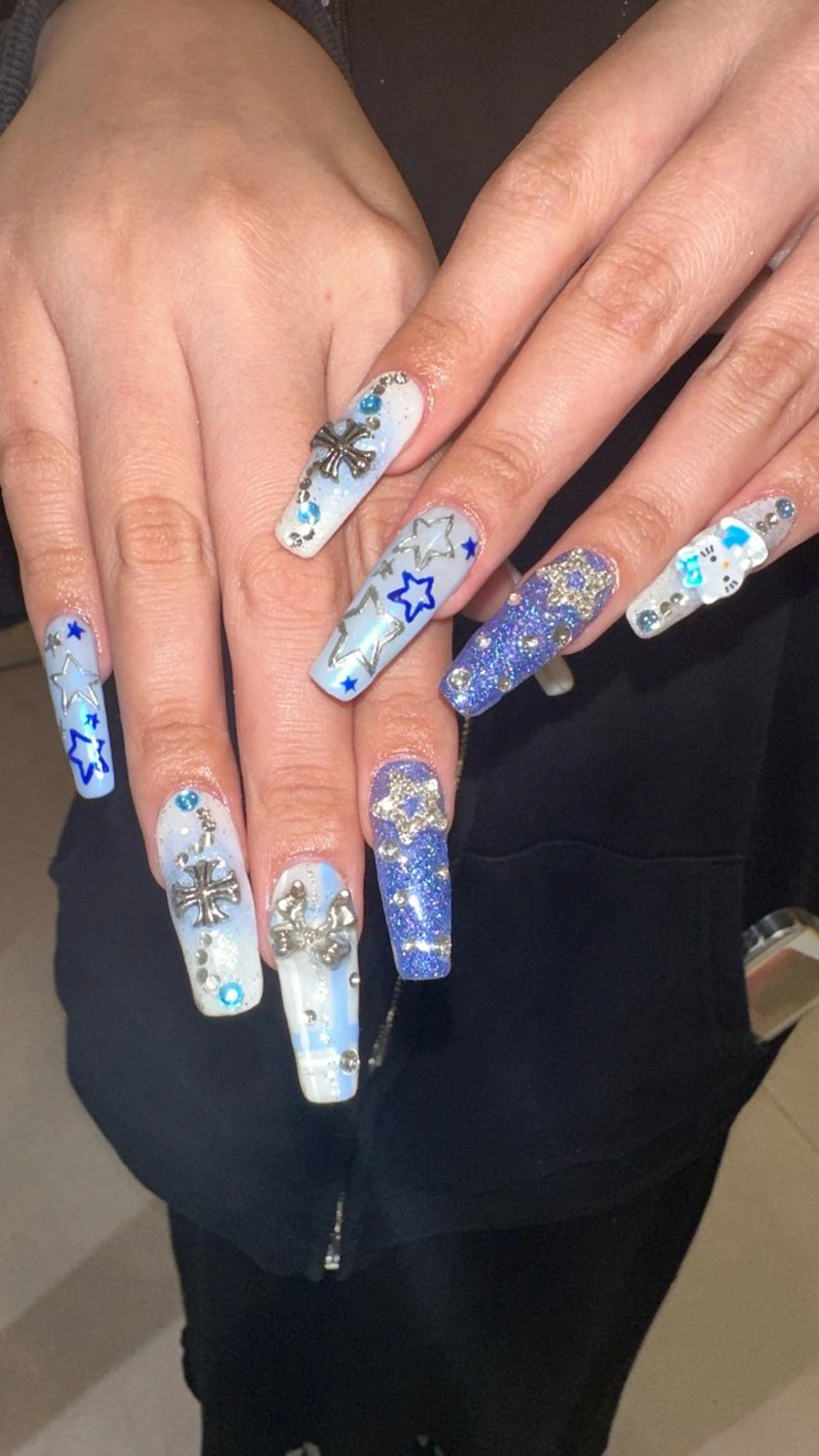 ネイル ハンドネイル 👽個性派ネイル🎀 komachiのネイルデザイン