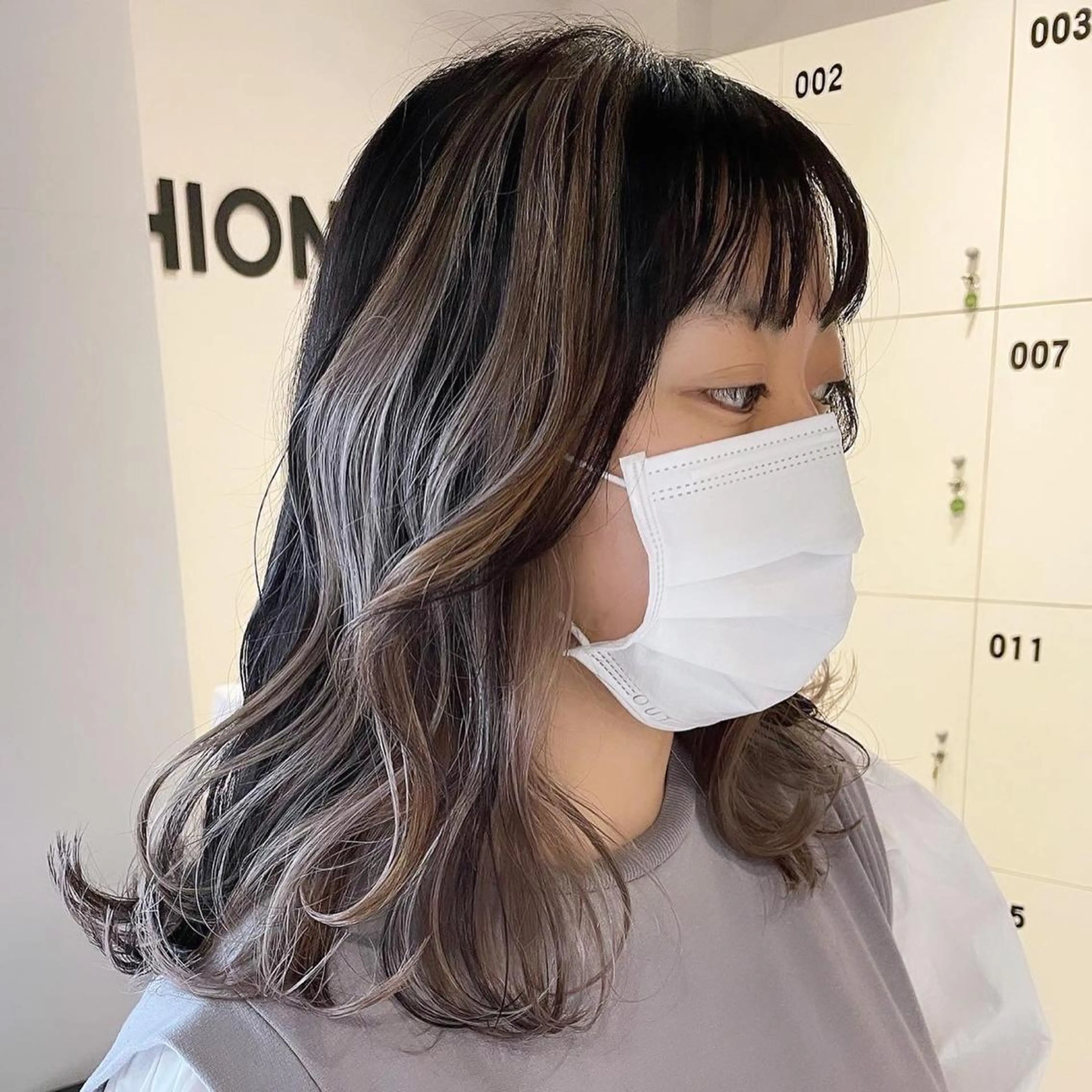 ミディアム カラー ヘアカラー トリートメント ブリーチ👩‍🦳/ ‪✂︎MANAMIのヘアスタイル