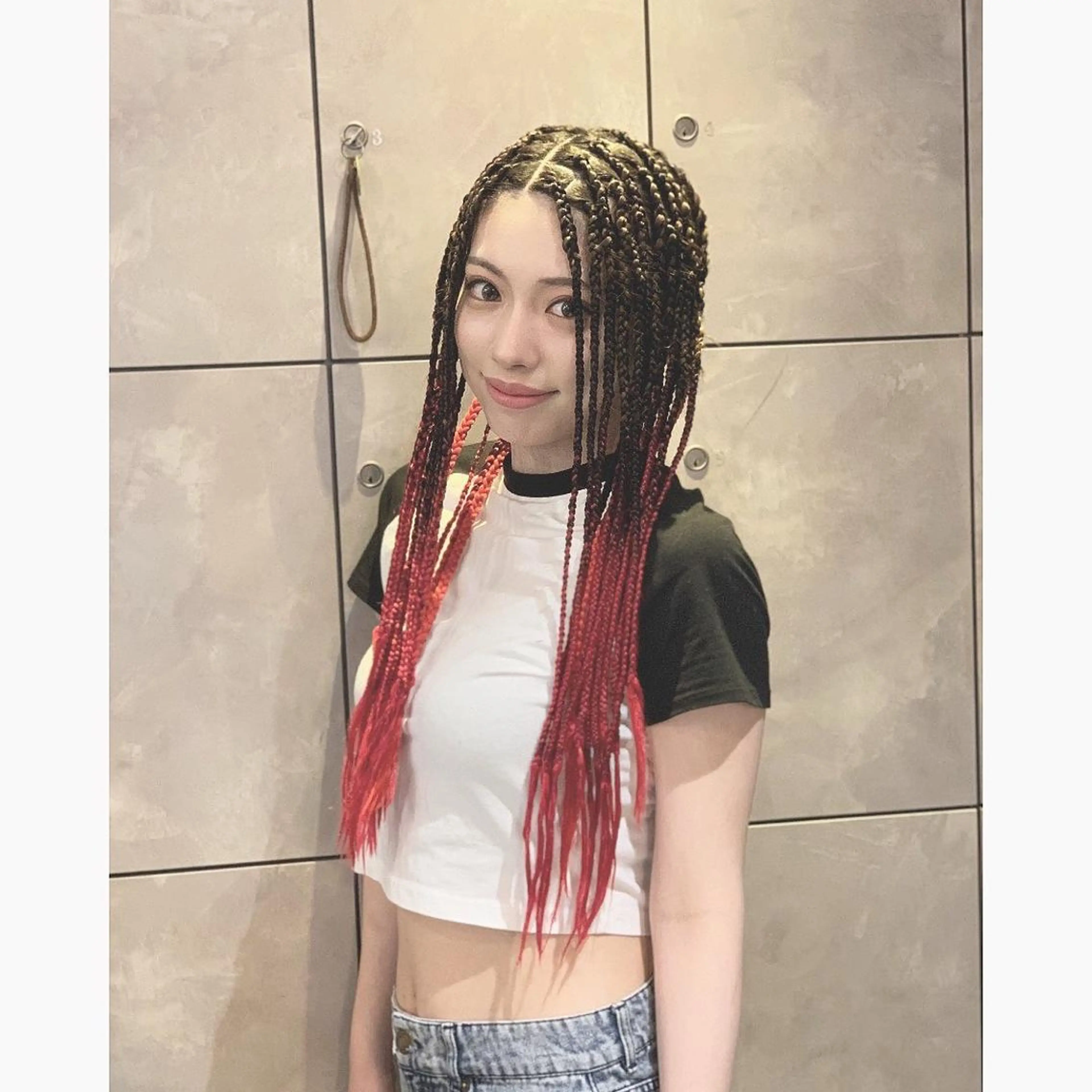 メンズ キッズ 子どものヘアアレンジ エクステ ヘアセット BRAIDS💎愛子 大人ハイライト💎のヘアスタイル