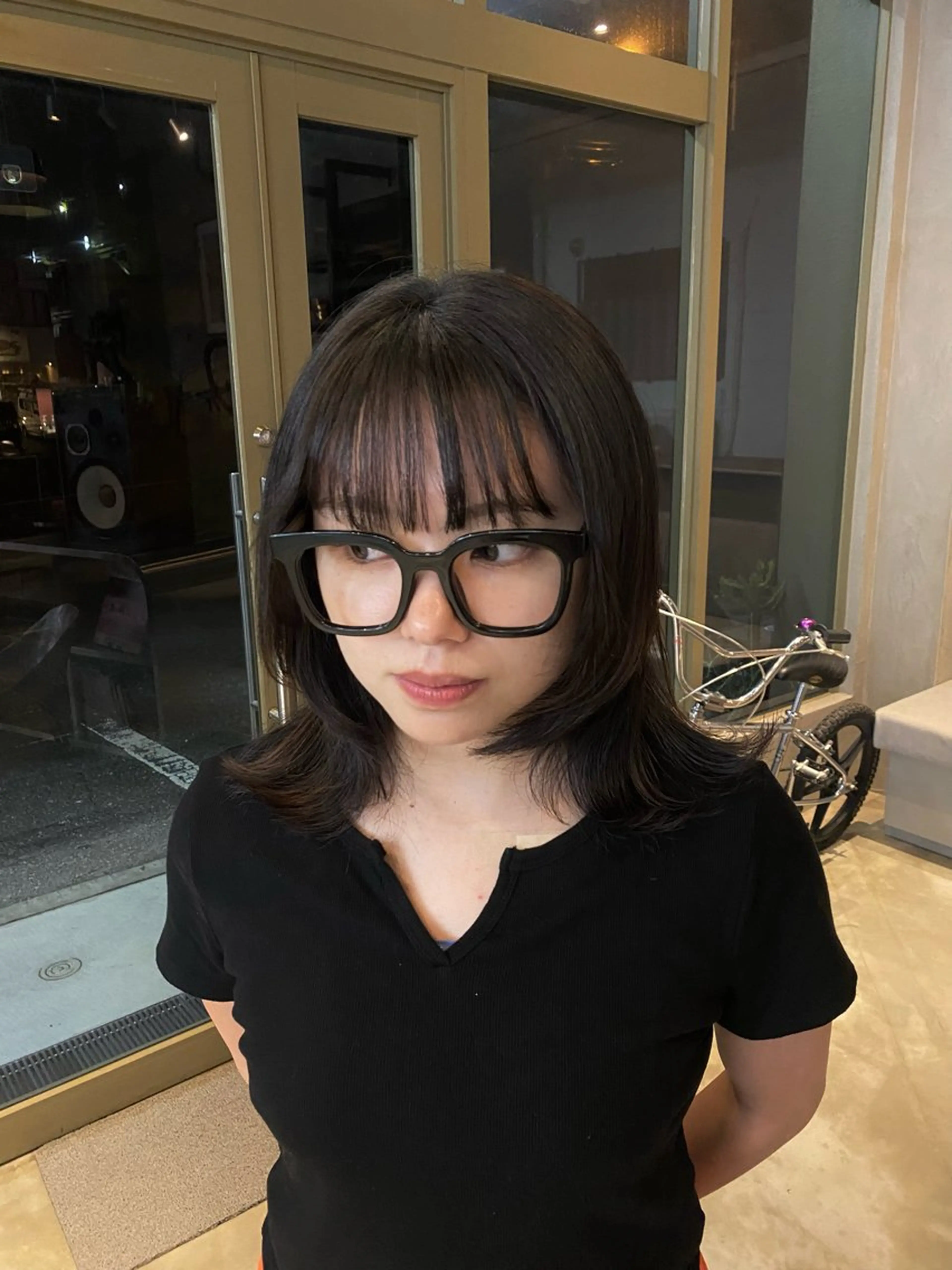 ミディアム トクザト アイニのヘアスタイル